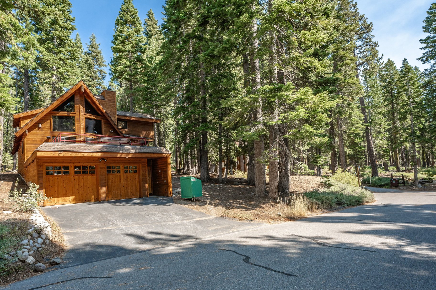  Alpine Peaks Chalet - Ski-Inspired Living on the Forest’s Edge - 物件實景