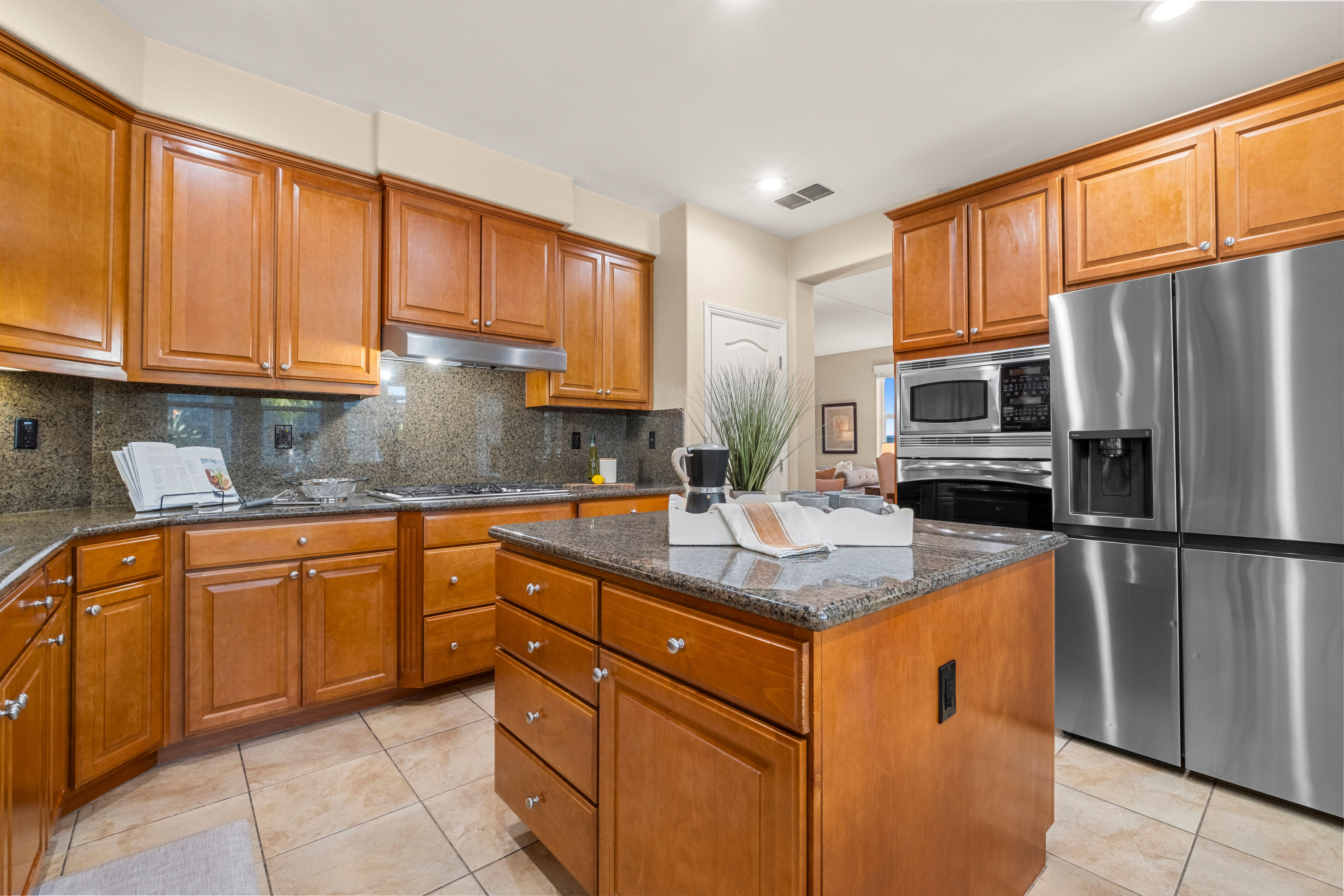  2564 Summerland Way, Roseville, CA 95747 - 物件實景