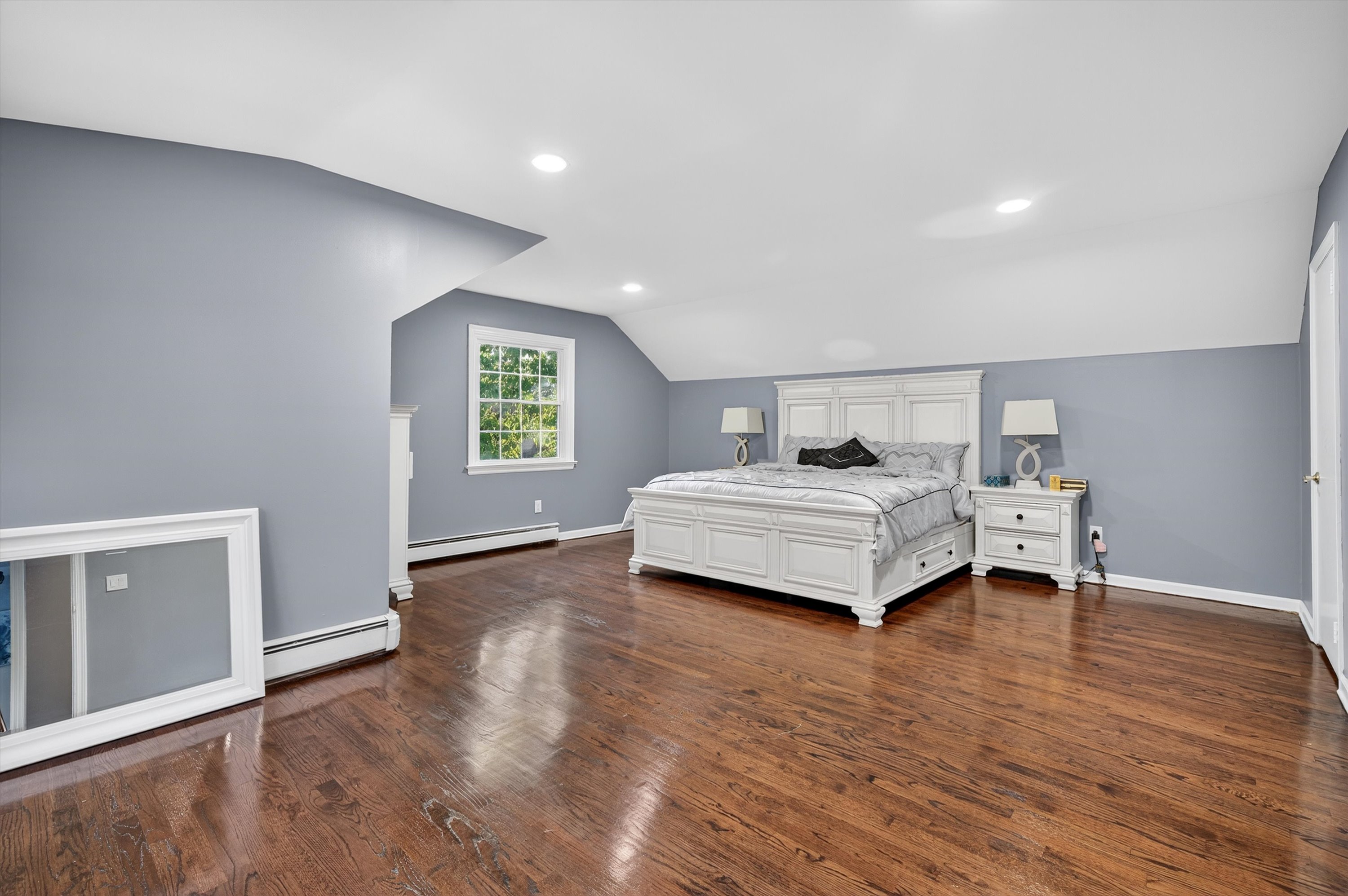 Monroe, New York, 10950, United States, 5 Bedrooms Bedrooms, ,4 BathroomsBathrooms,Residential,For Sale,2000066