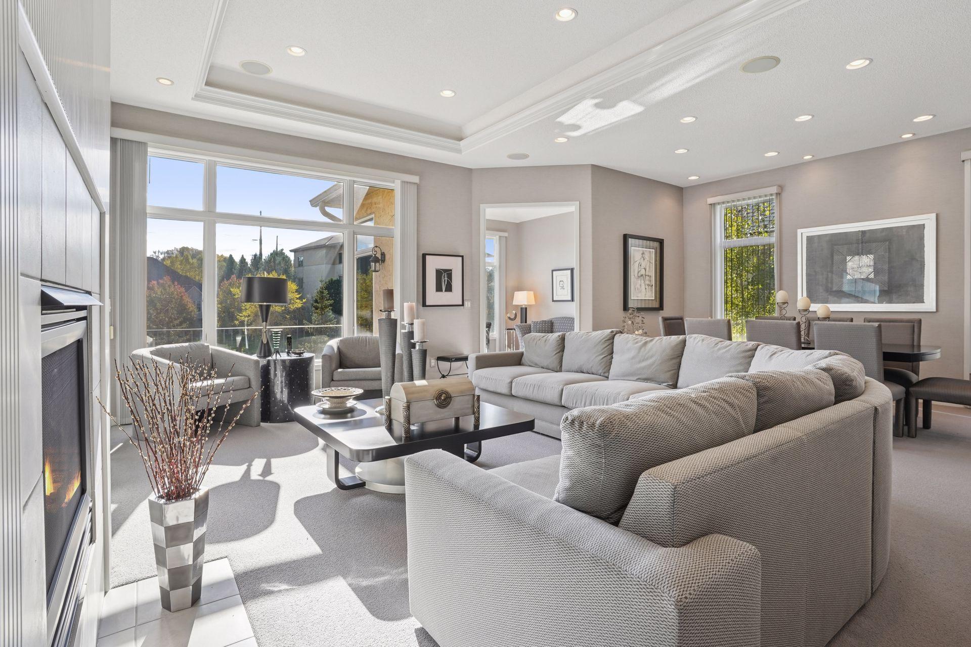 Lilydale, Minnesota, 55118, United States, 3 Bedrooms Bedrooms, ,3 BathroomsBathrooms,Residential,For Sale,1989452