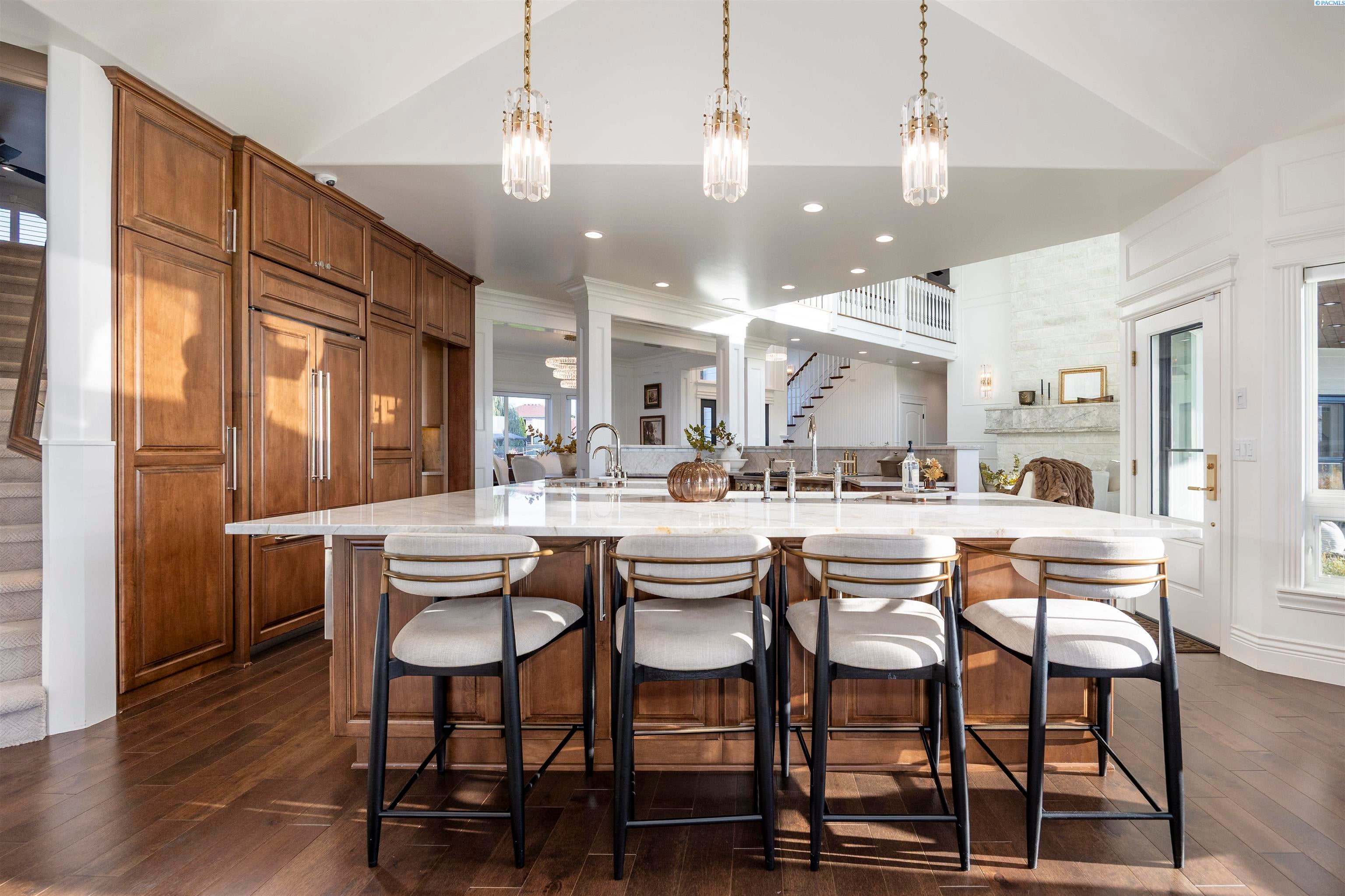 Pasco, Washington, 99301, United States, 4 Bedrooms Bedrooms, ,4 BathroomsBathrooms,Residential,For Sale,1974870