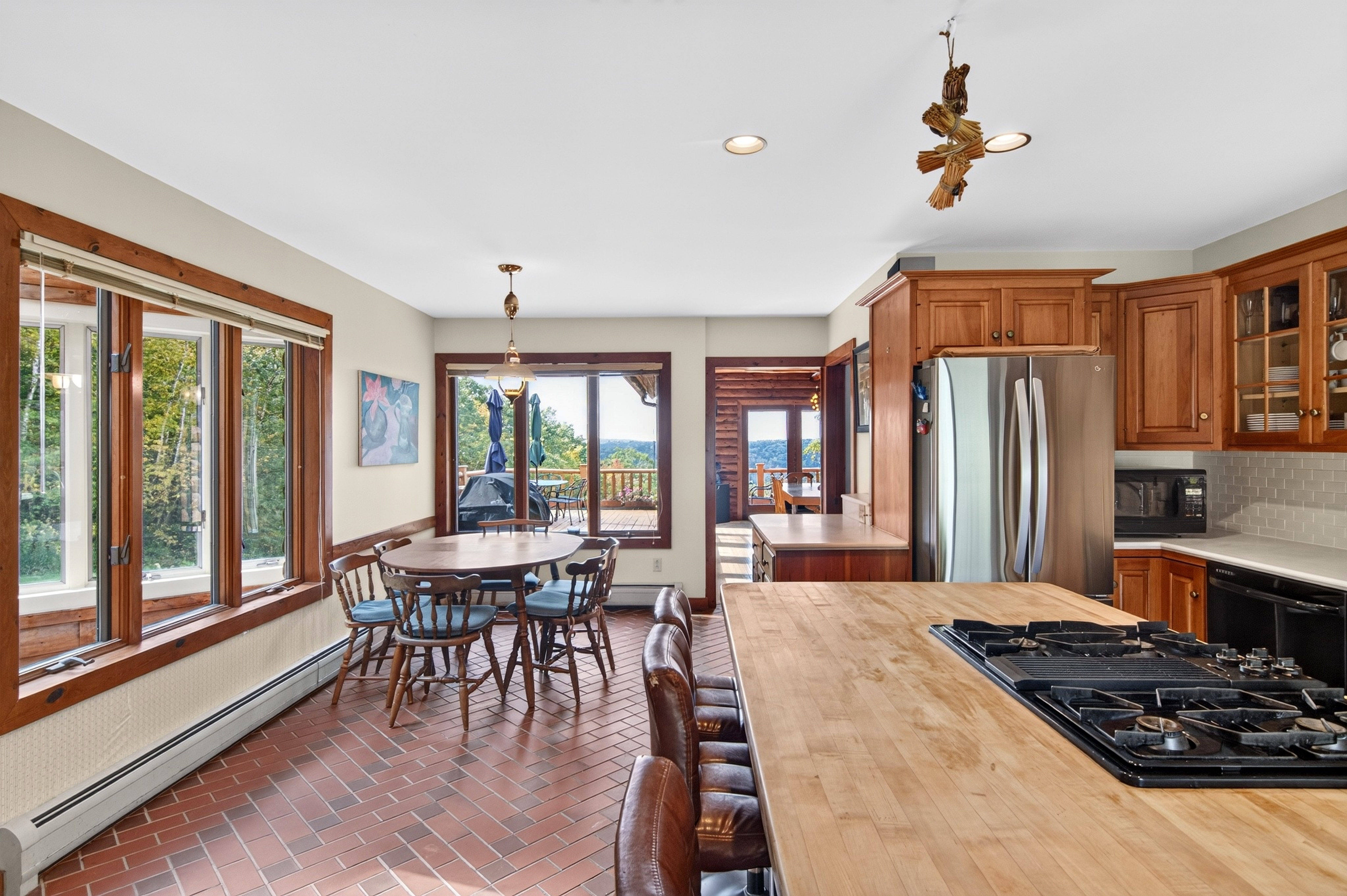  10-Acre Log Contemporary Near Jacob