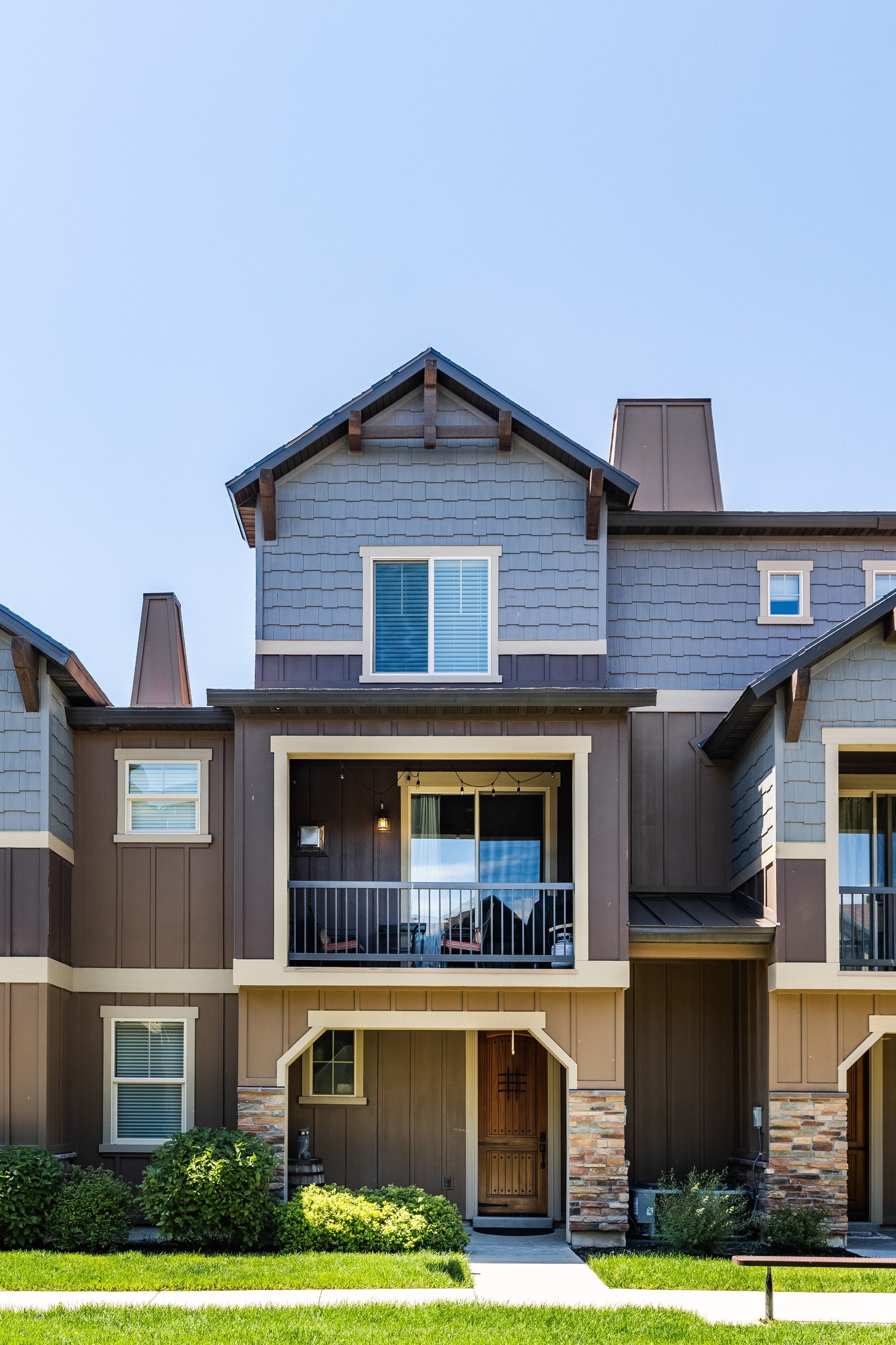  Mountain Modern Parks Edge Townhome in Courtyard - 物件實景