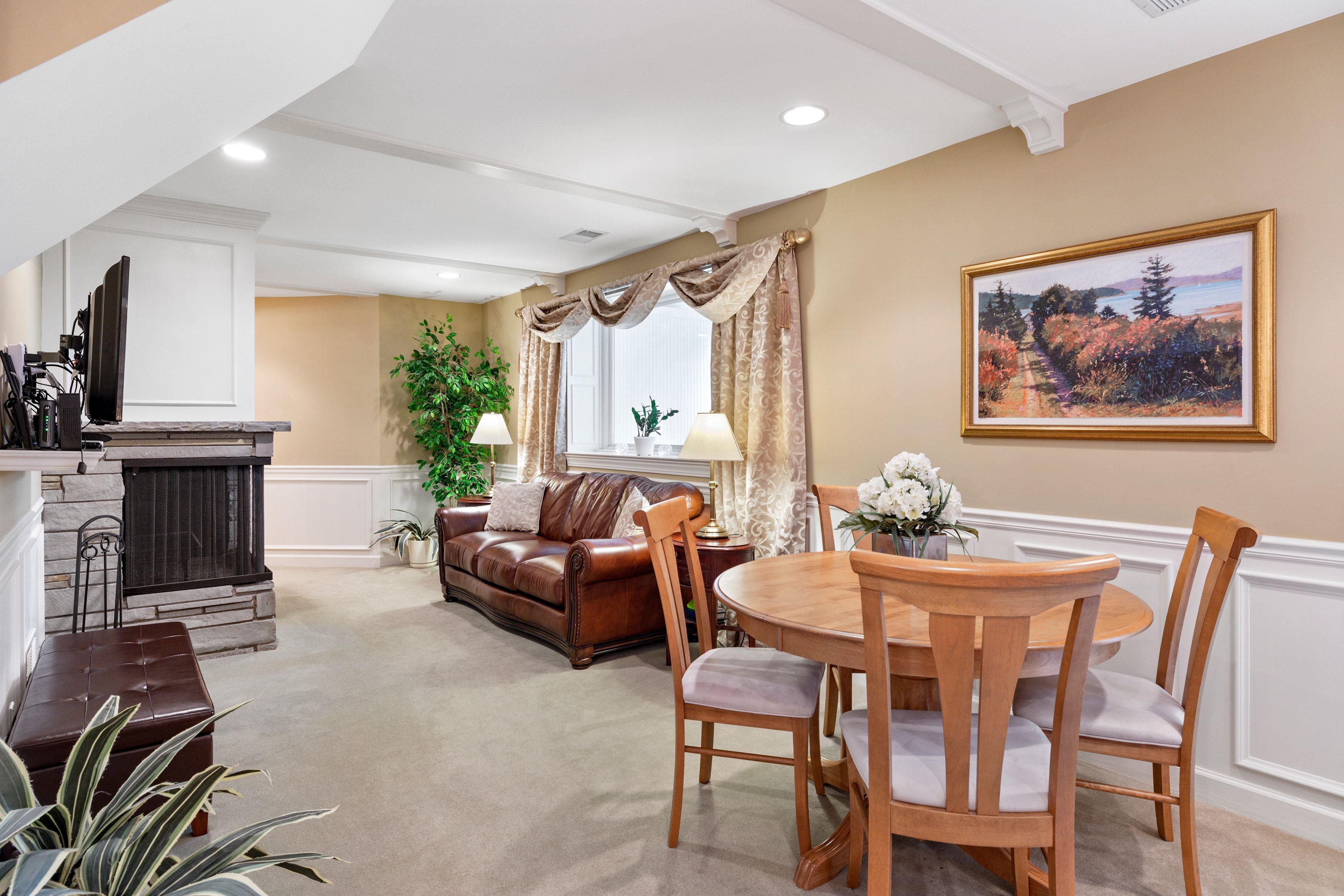  Charming Edina Home Designed for Easy Living - 物件實景