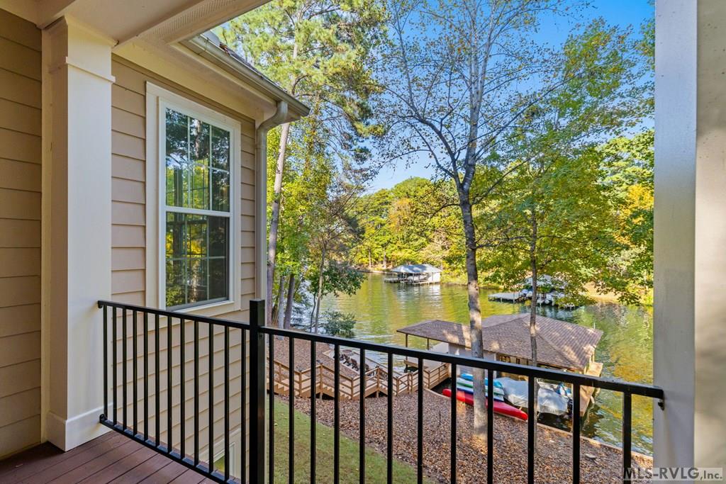 Boydton, Virginia, 23917, United States, 5 Bedrooms Bedrooms, ,4 BathroomsBathrooms,Residential,For Sale,1991597