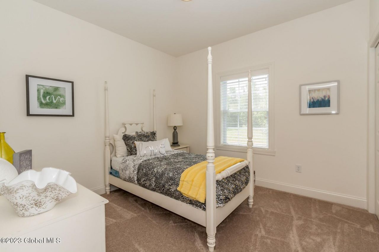 Saratoga Springs, New York, 12866, United States, 3 Bedrooms Bedrooms, ,3 BathroomsBathrooms,Residential,For Sale,1986306