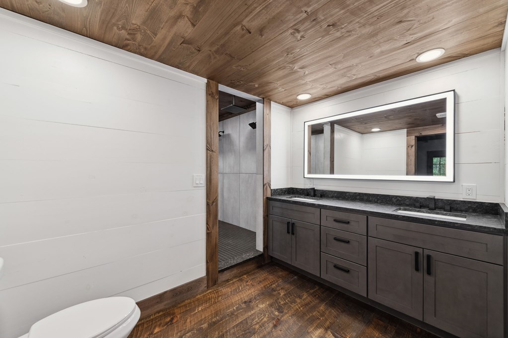 Blue Ridge, Georgia, 30513, United States, 3 Bedrooms Bedrooms, ,3 BathroomsBathrooms,Residential,For Sale,1974409