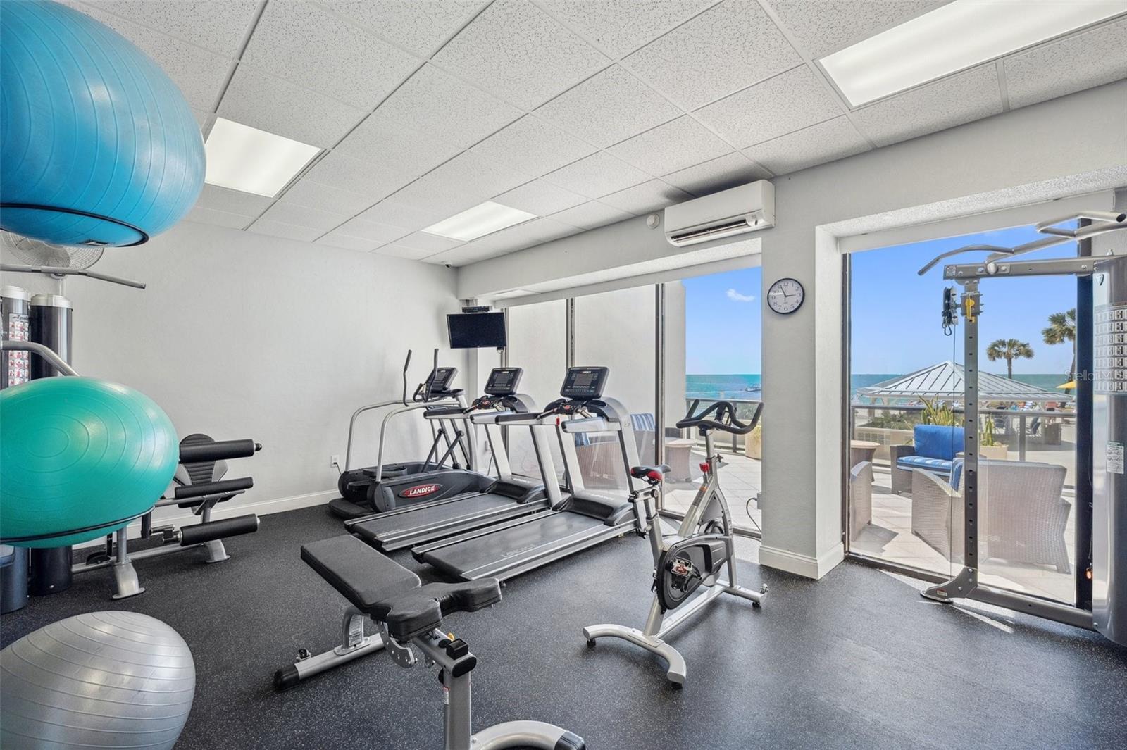 450 S Gulfview Boulevard #1105 #1105, CLEARWATER BEACH, Florida, 33767, United States, 2 Bedrooms Bedrooms, ,2 BathroomsBathrooms,Residential,For Sale,450 S Gulfview Boulevard #1105 #1105,1619451