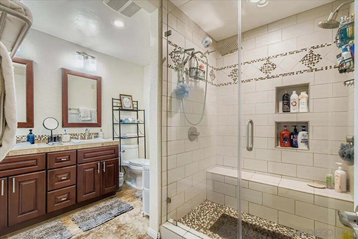 San Diego, California, 92124, United States, 3 Bedrooms Bedrooms, ,3 BathroomsBathrooms,Residential,For Sale,1990996