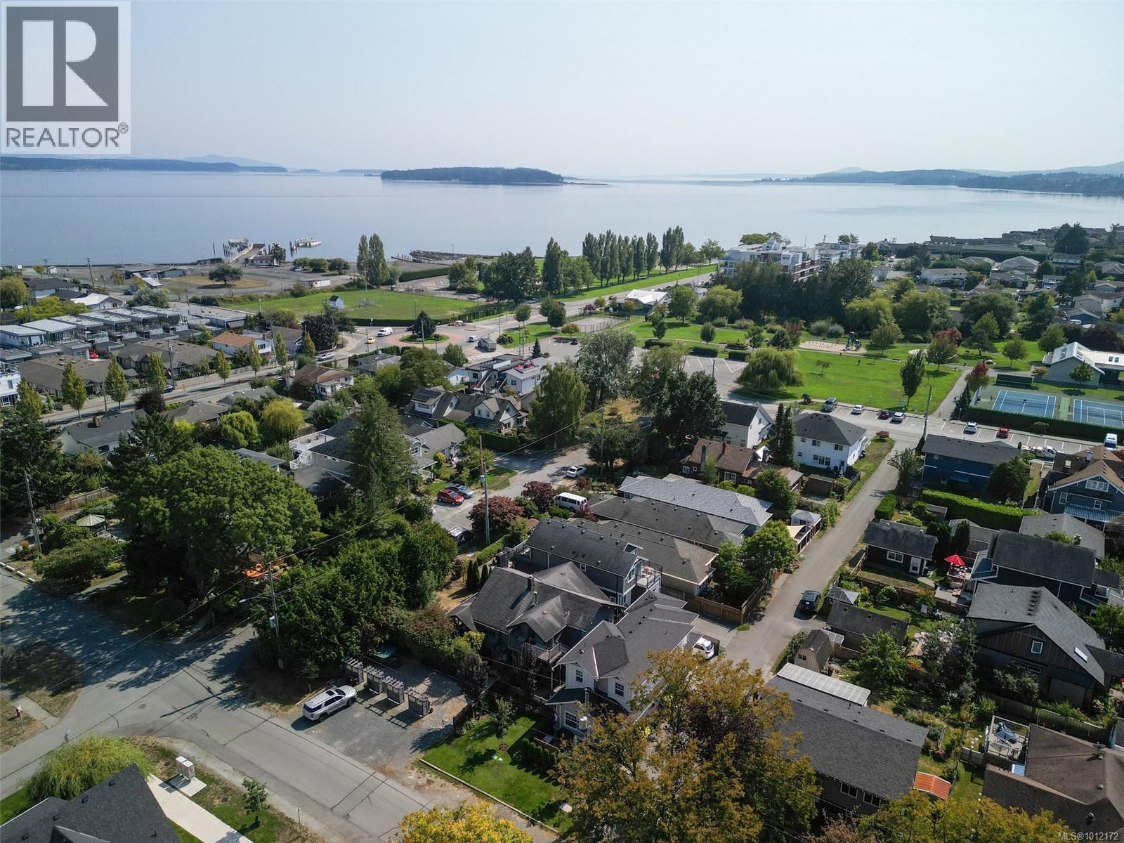 SIDNEY, British Columbia, V8L 2W2, CA, 5 Bedrooms Bedrooms, ,5 BathroomsBathrooms,Residential,For Sale,1949538