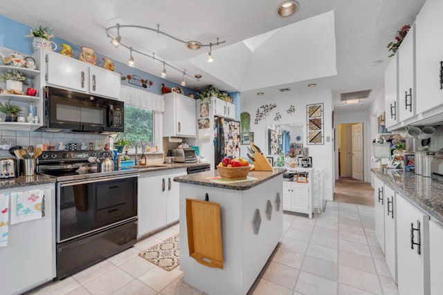 Bloomingdale, New Jersey, 07403, United States, 4 Bedrooms Bedrooms, ,2 BathroomsBathrooms,Residential,For Sale,1887038