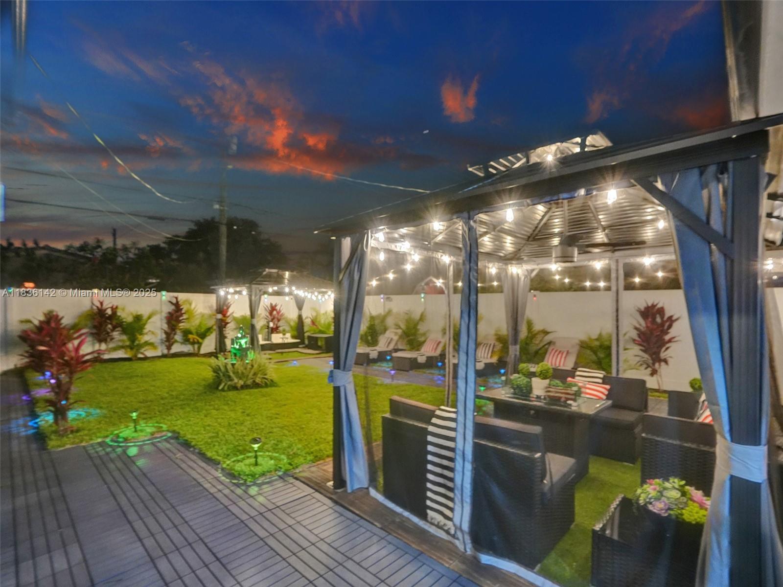 Hollywood, Florida, 33019, United States, 3 Bedrooms Bedrooms, ,2 BathroomsBathrooms,Residential,For Sale,1898660