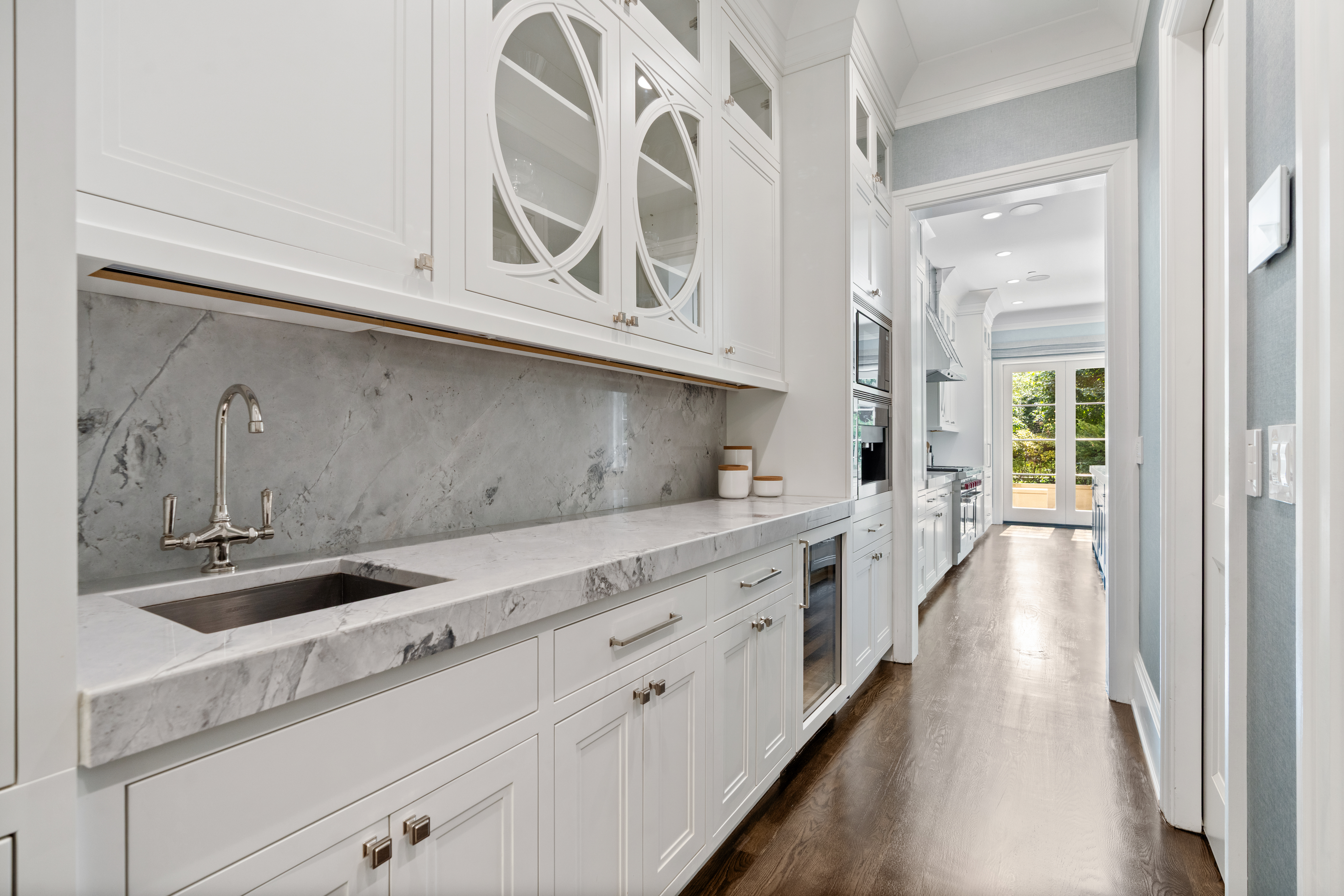  A Rare Opportunity to Own a 5,245-Square-Foot Single-Family Home - 物件實景