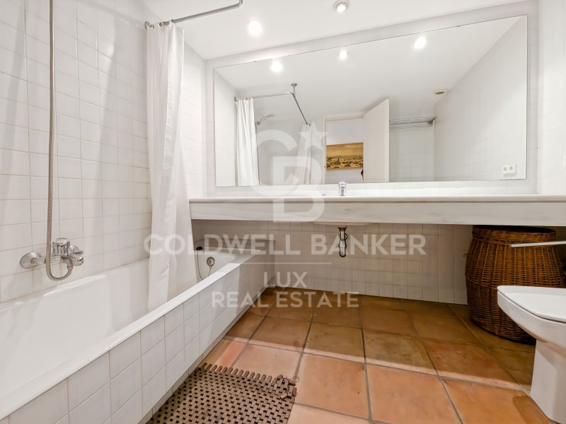 Cadaqués, Catalonia, ES, 3 Bedrooms Bedrooms, ,2 BathroomsBathrooms,Residential,For Sale,1827998