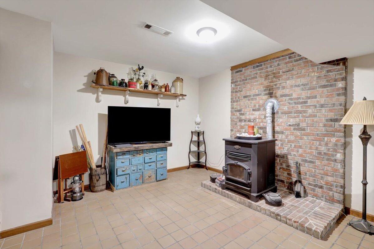 Dayton, Tennessee, 37321, United States, 3 Bedrooms Bedrooms, ,3 BathroomsBathrooms,Residential,For Sale,1967660