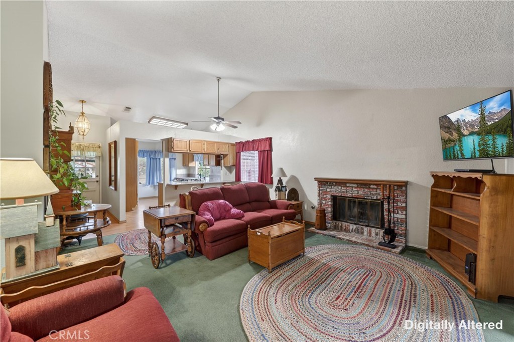 Corona, California, 92883, United States, 4 Bedrooms Bedrooms, ,2 BathroomsBathrooms,Residential,For Sale,2009090