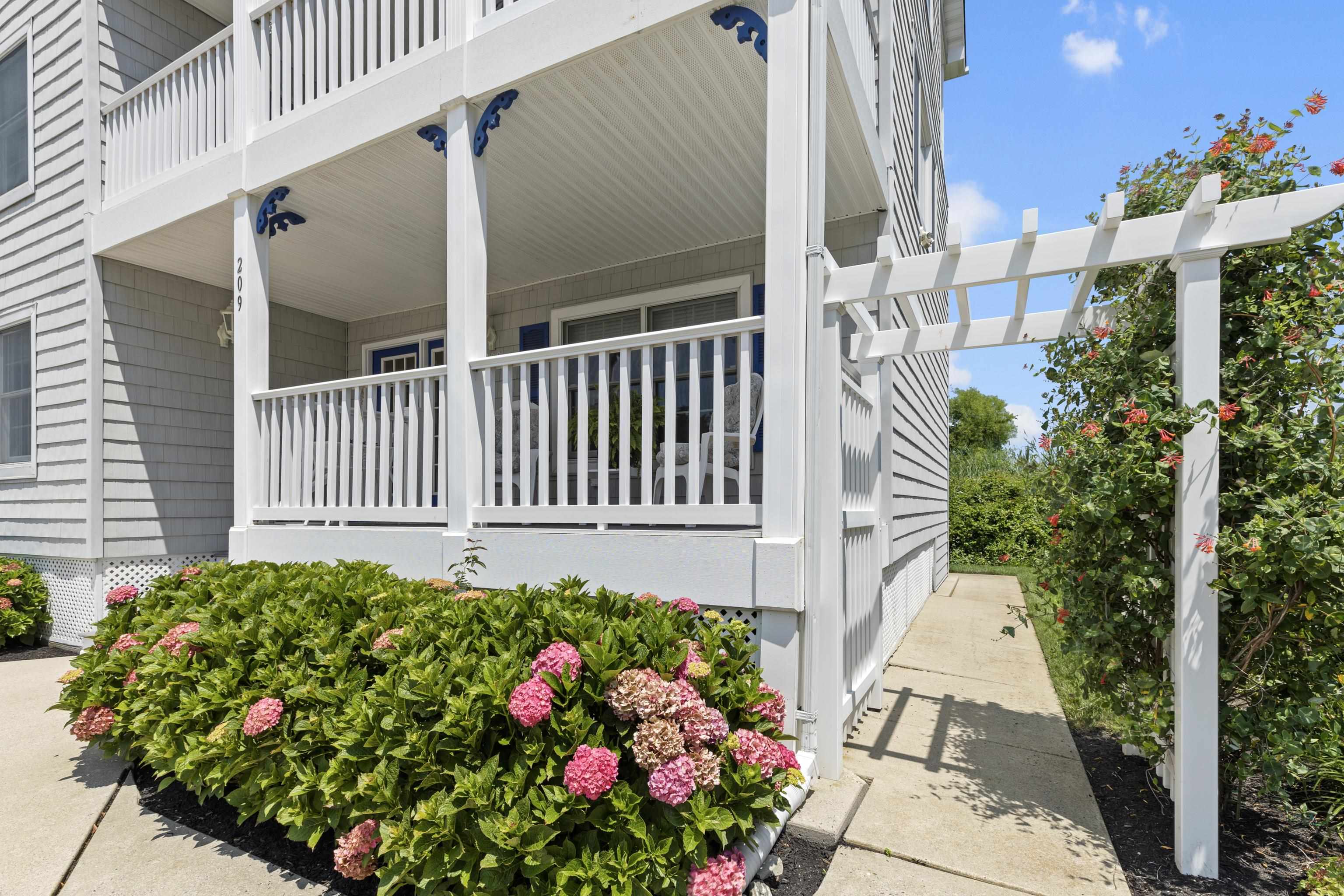 Cape May, New Jersey, 08204, United States, 4 Bedrooms Bedrooms, ,2 BathroomsBathrooms,Residential,For Sale,1988932