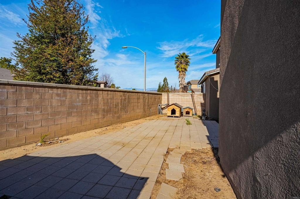 Hemet, California, 92545, United States, 5 Bedrooms Bedrooms, ,3 BathroomsBathrooms,Residential,For Sale,1877252