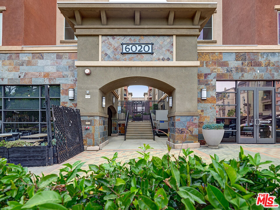 Playa Vista, California, 90094, United States, 2 Bedrooms Bedrooms, ,2 BathroomsBathrooms,Residential,For Sale,1917212
