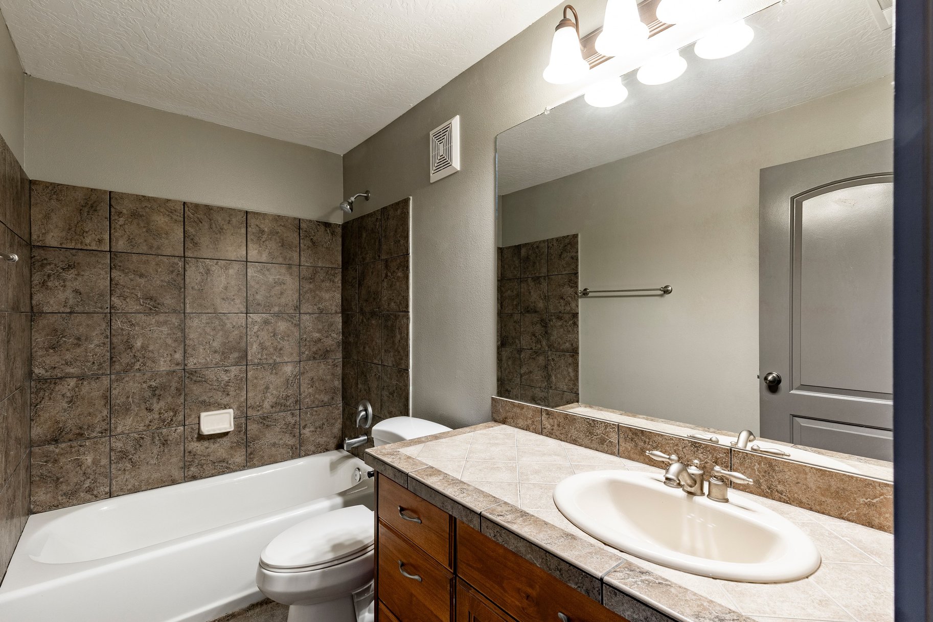  Spanish Fork Living with Built-In Rental Opportunity - 物件實景