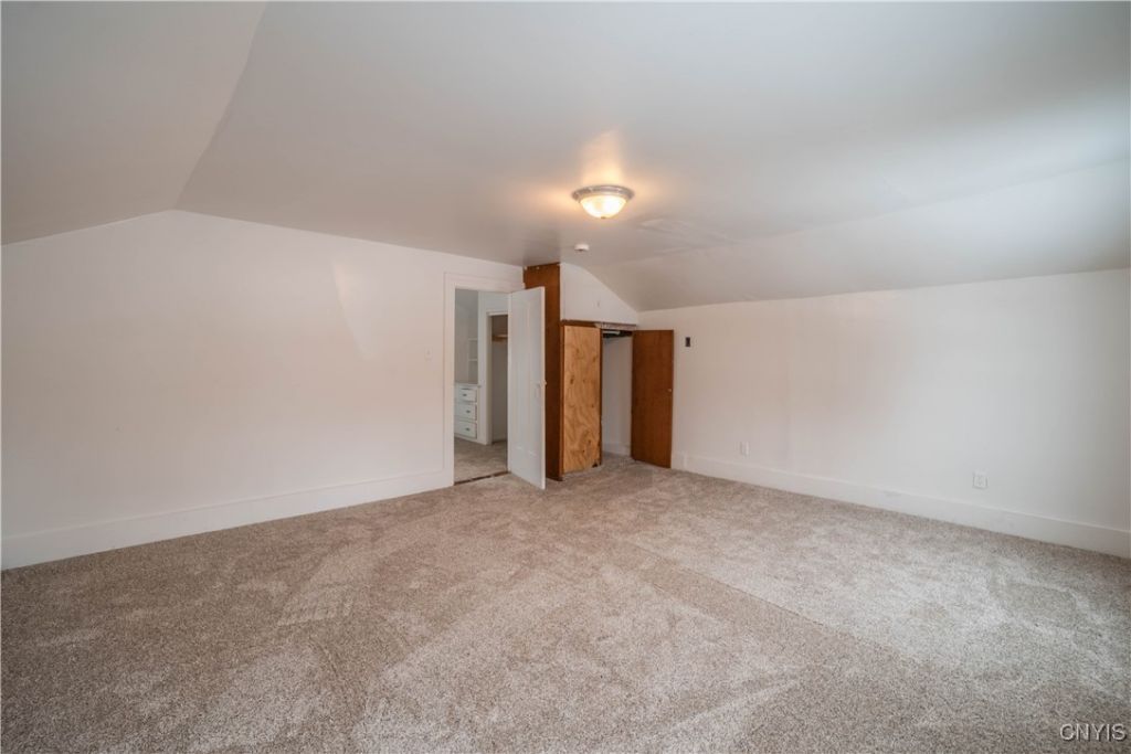 Pompey, New York, 13084, United States, 5 Bedrooms Bedrooms, ,2 BathroomsBathrooms,Residential,For Sale,1993406