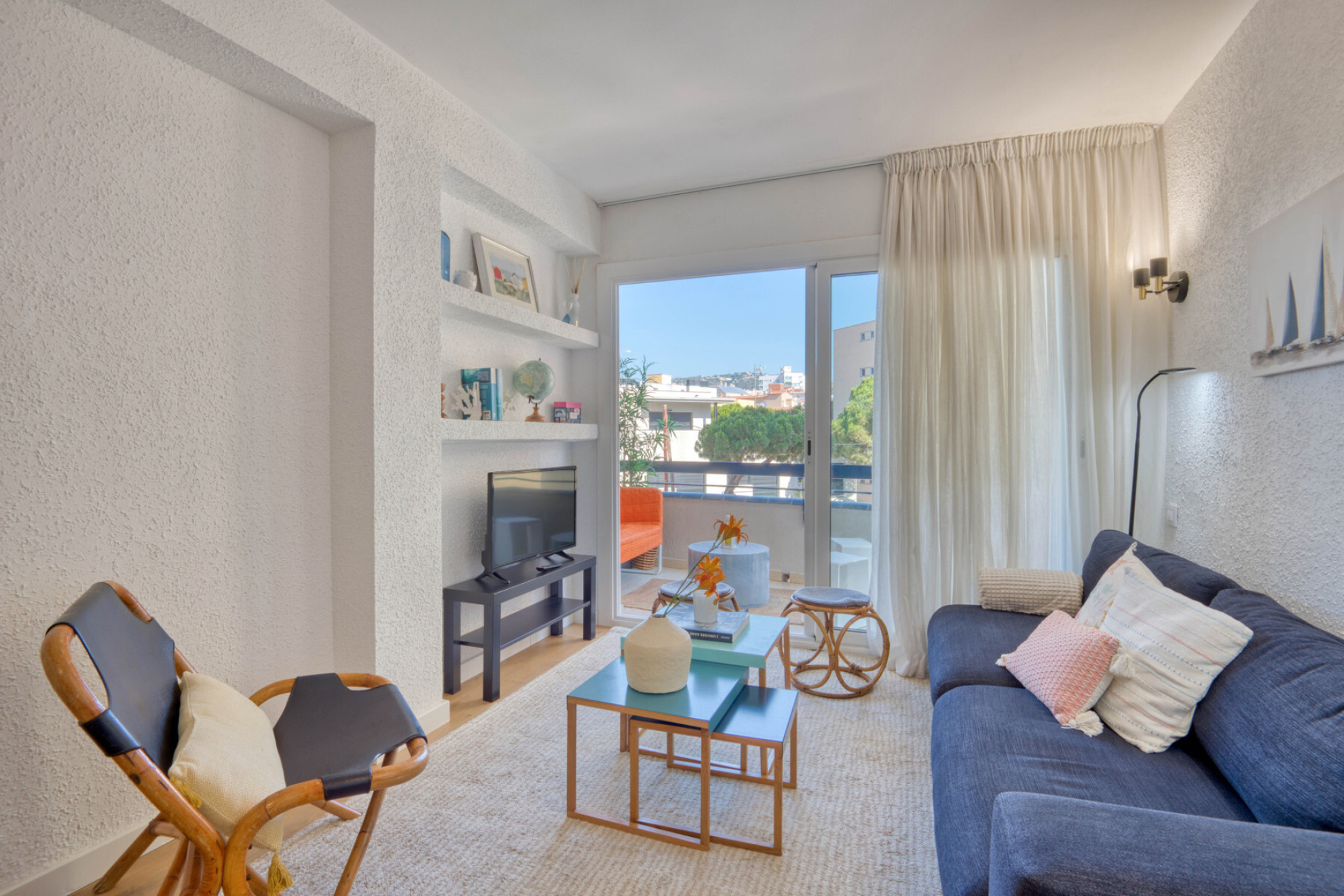 Cozy apartment 50 meters from the beach 