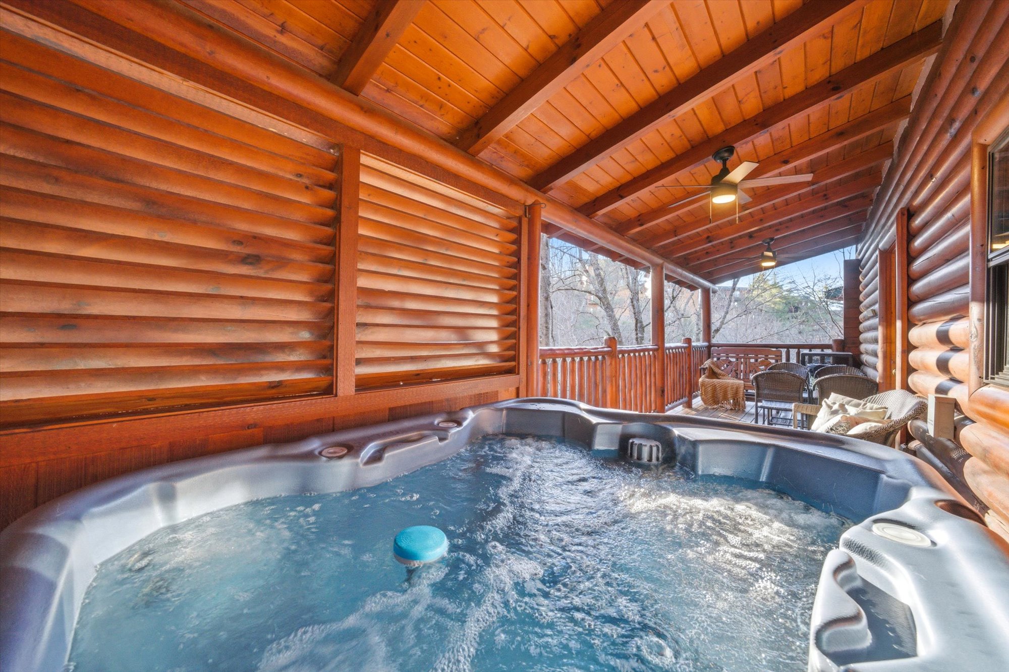 Pigeon Forge, Tennessee, 37862, United States, 2 Bedrooms Bedrooms, ,2 BathroomsBathrooms,Residential,For Sale,2009972