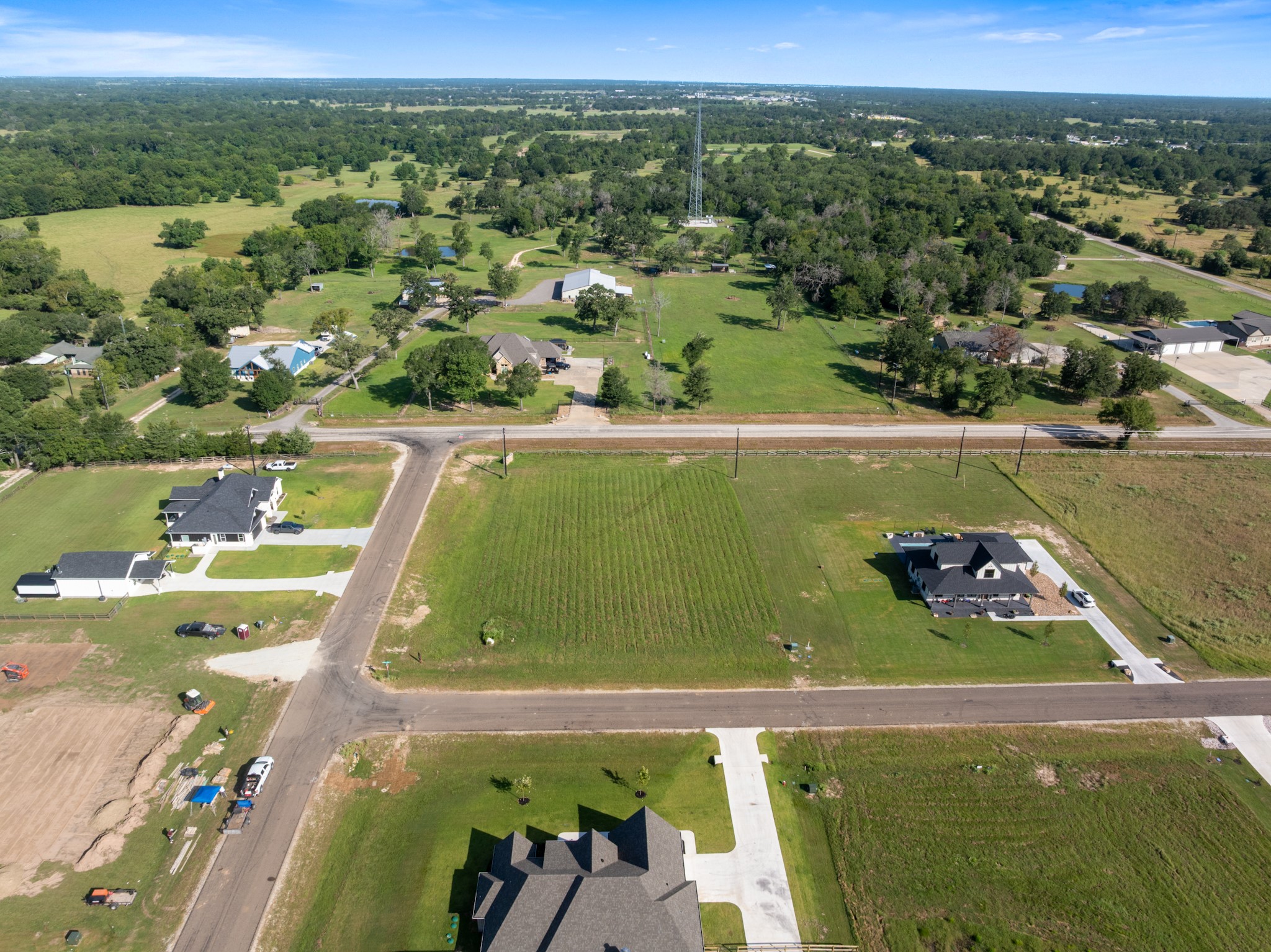  7801 Mathis Creek Drive, Bryan, TX 77808 - 物件實景