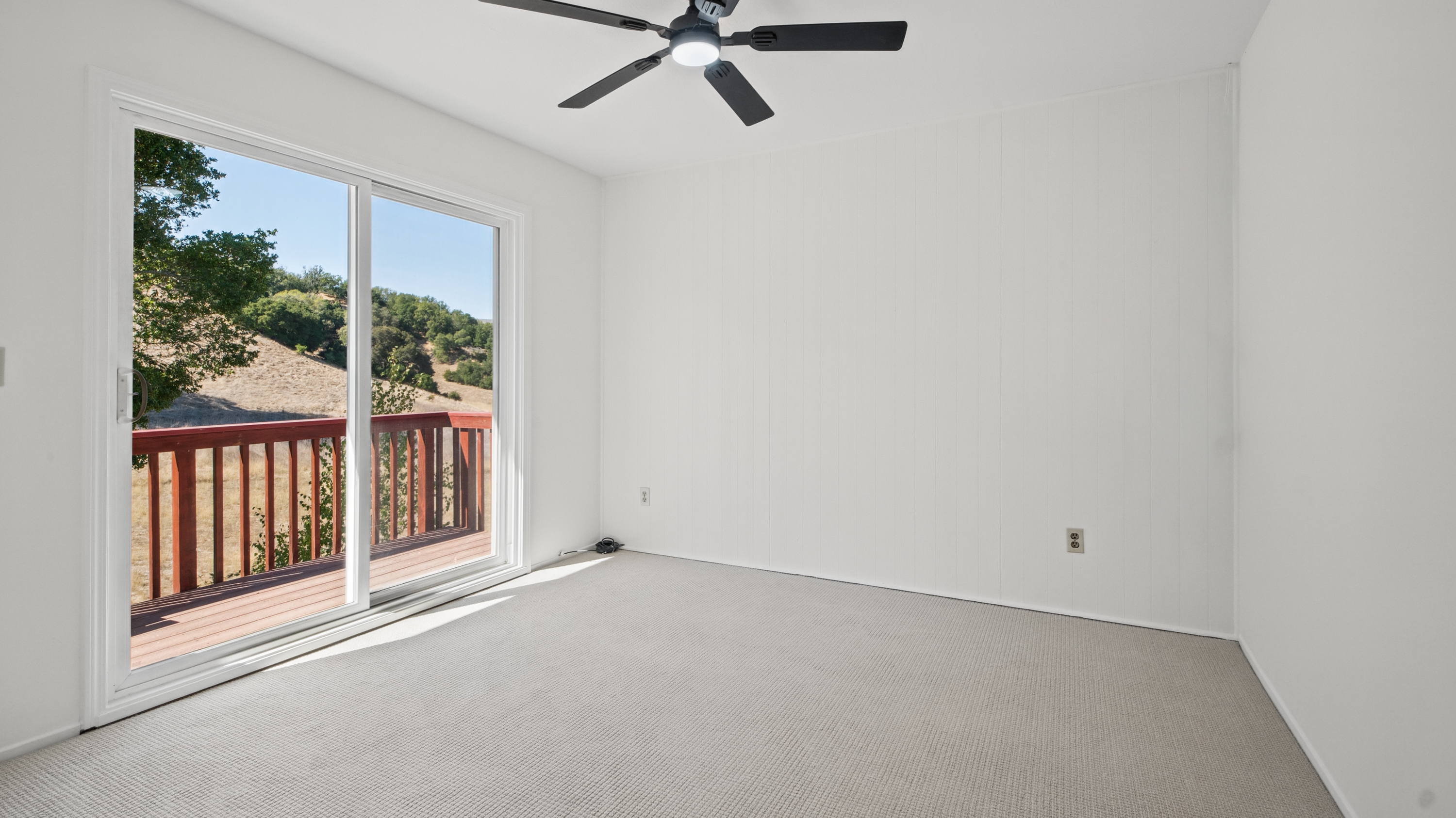  Spacious Mont Marin Contemporary with Open Space Views - 物件實景