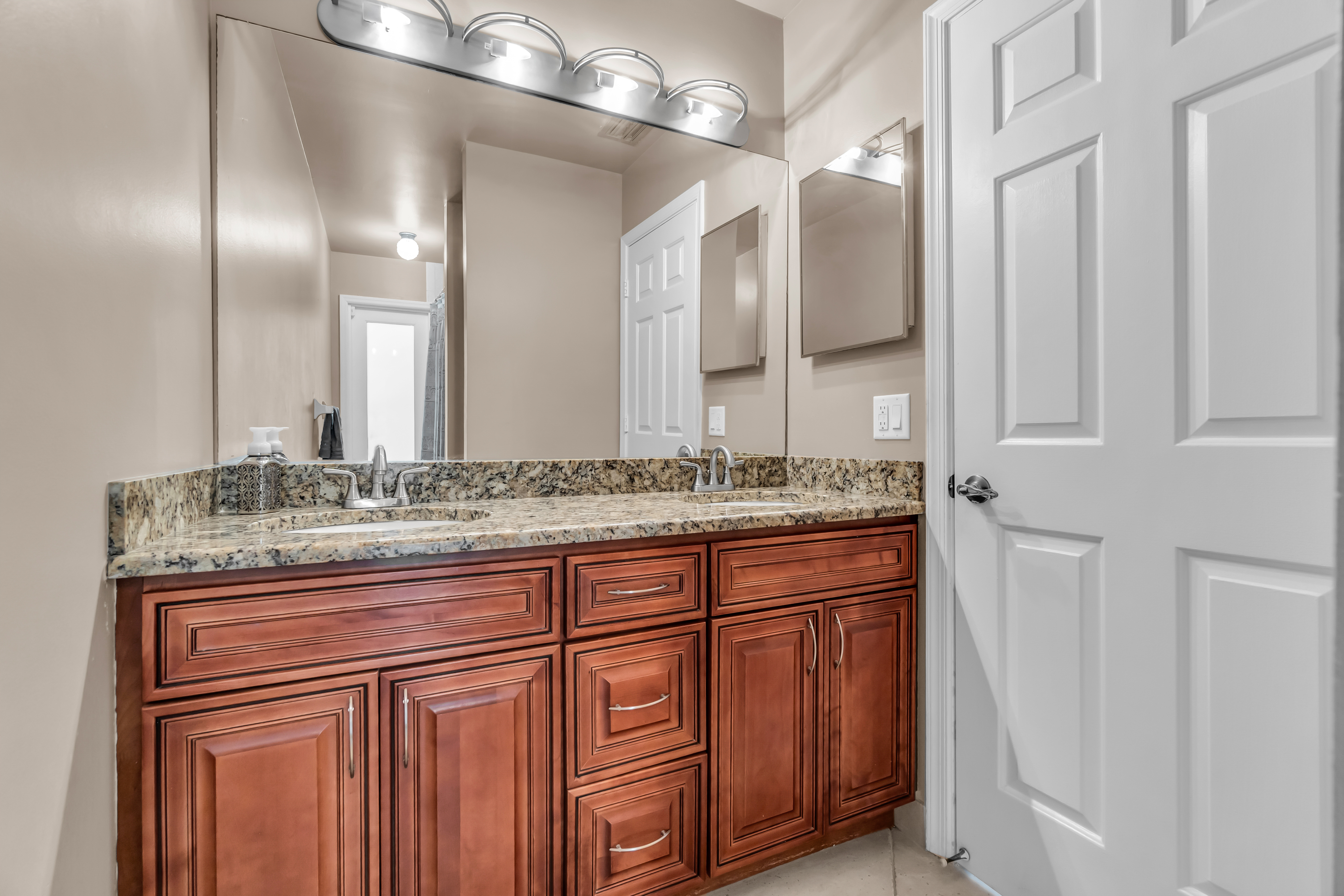  895 NW 110th Lane, Coral Springs, FL, 33071 - 物件實景