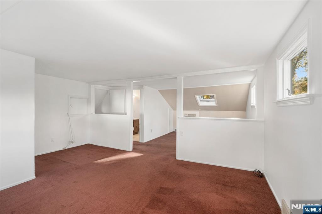 Midland Park, New Jersey, 07432, United States, 3 Bedrooms Bedrooms, ,2 BathroomsBathrooms,Residential,For Sale,1989526