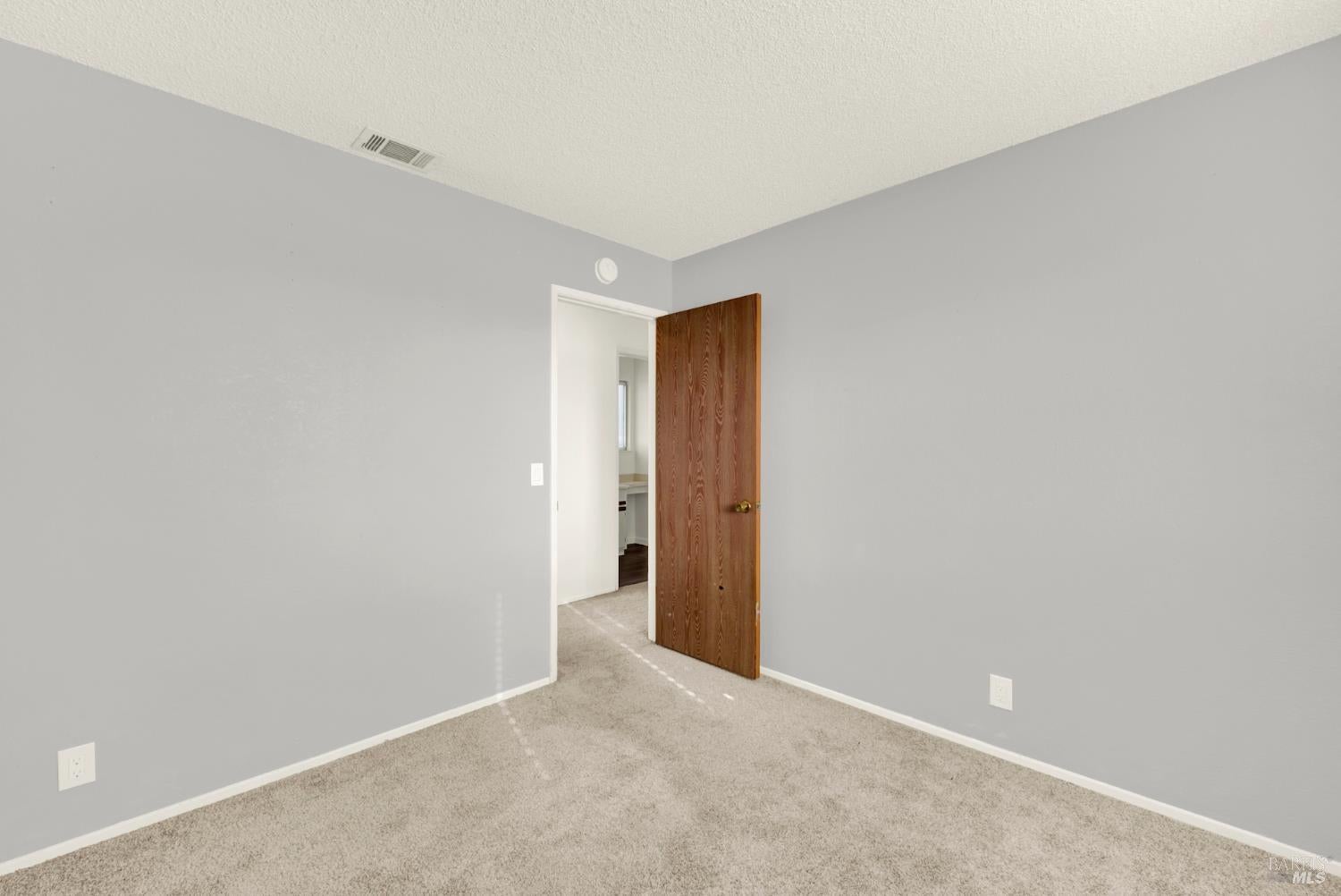 Suisun City, California, 94585, United States, 4 Bedrooms Bedrooms, ,3 BathroomsBathrooms,Residential,For Sale,1989604