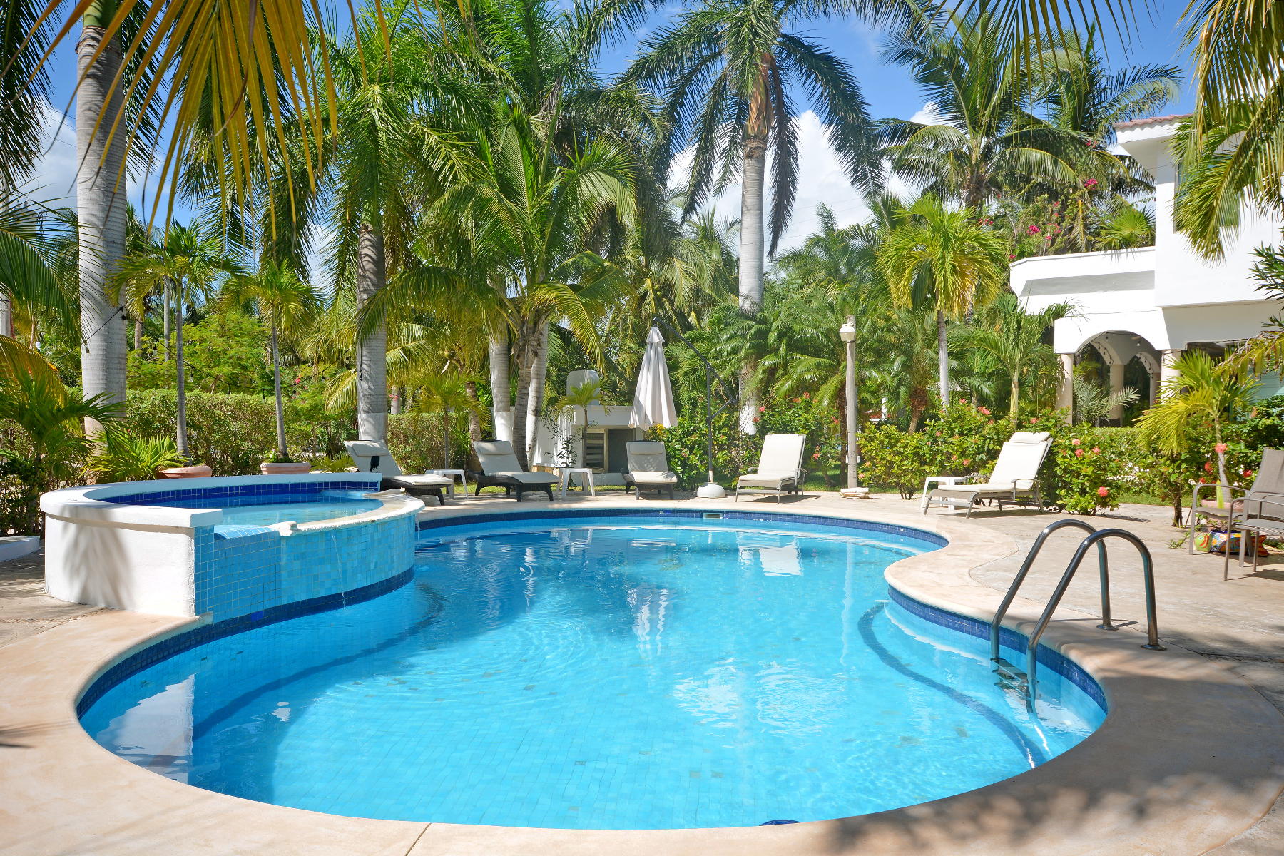  DUPLEX 6 BEDROOM HOME NEAR THE BEACH - 物件實景