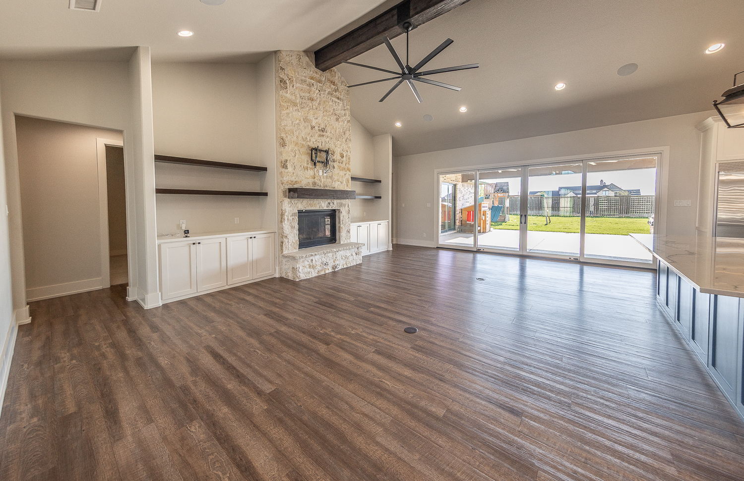 Lubbock, Texas, 79424, United States, 4 Bedrooms Bedrooms, ,5 BathroomsBathrooms,Residential,For Sale,1901517