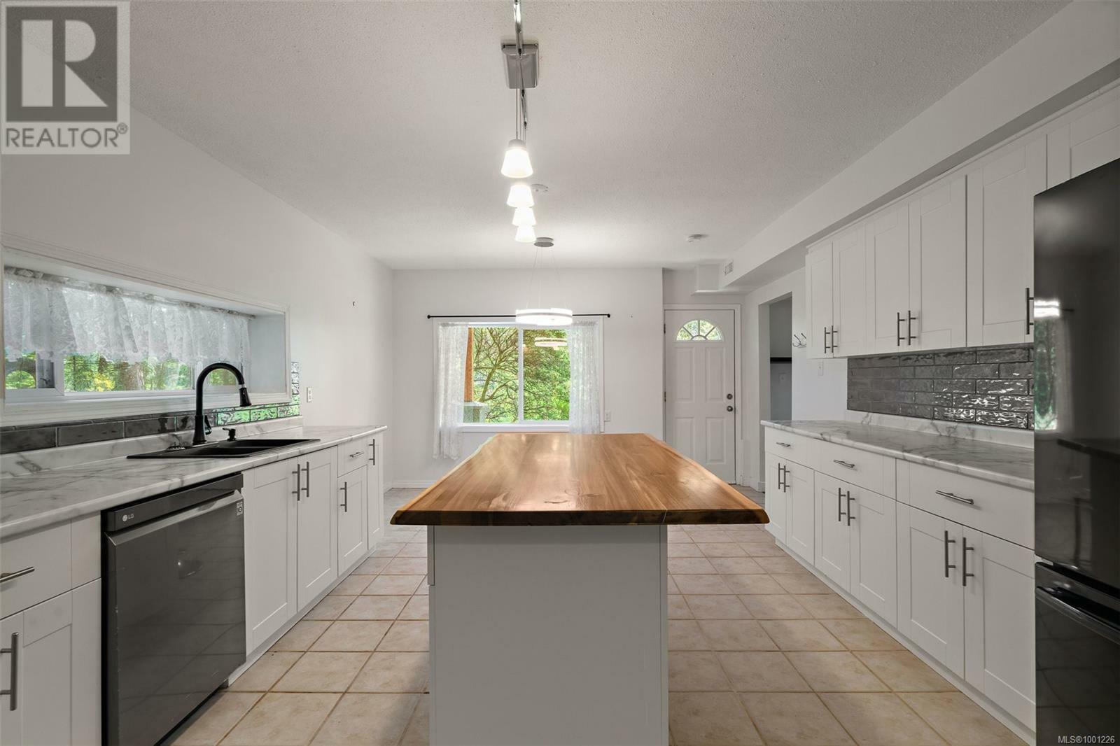 METCHOSIN, British Columbia, V9C 4B2, CA, 5 Bedrooms Bedrooms, ,3 BathroomsBathrooms,Residential,For Sale,1876081
