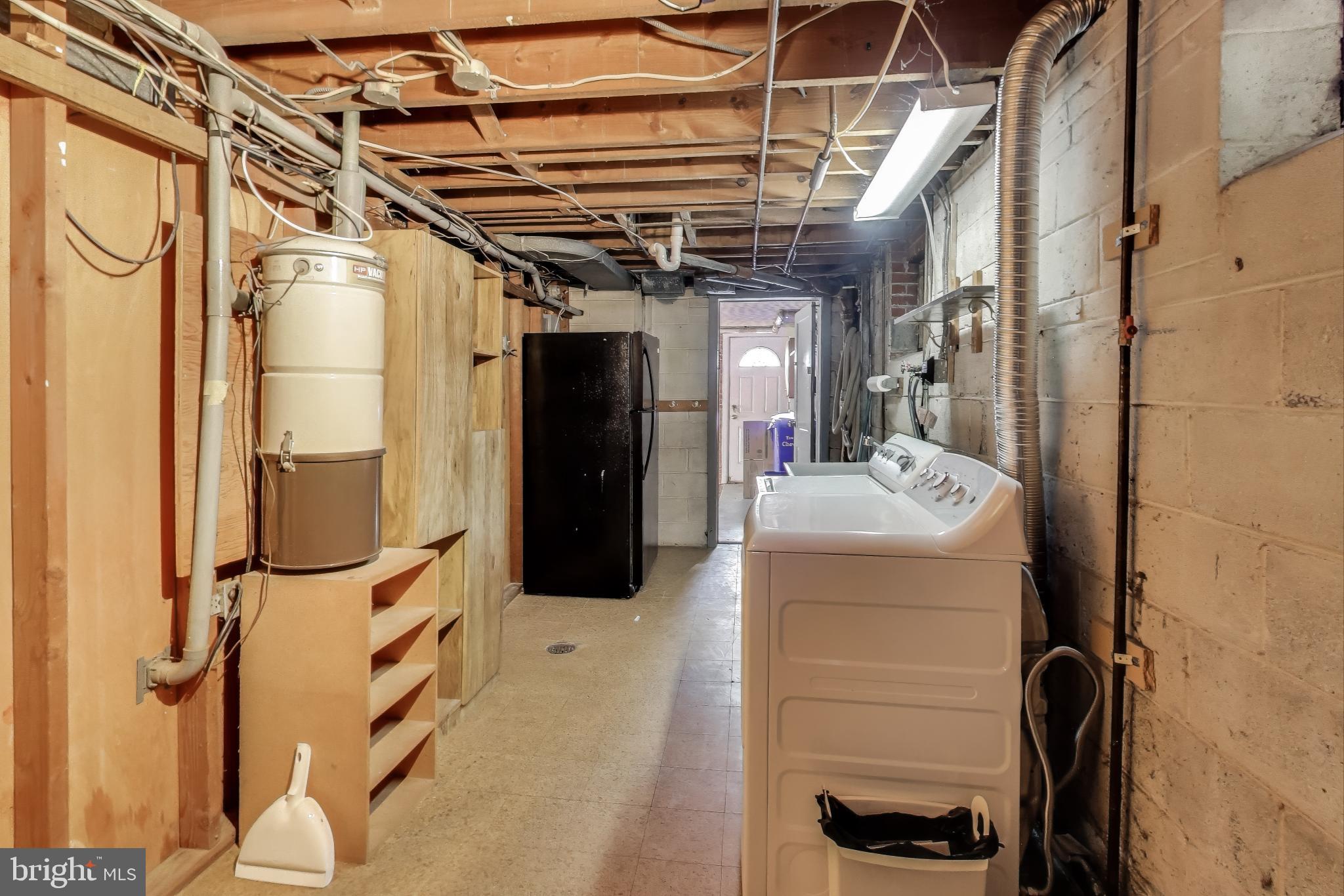 Cheverly, Maryland, 20785, United States, 5 Bedrooms Bedrooms, ,2 BathroomsBathrooms,Residential,For Sale,1990402