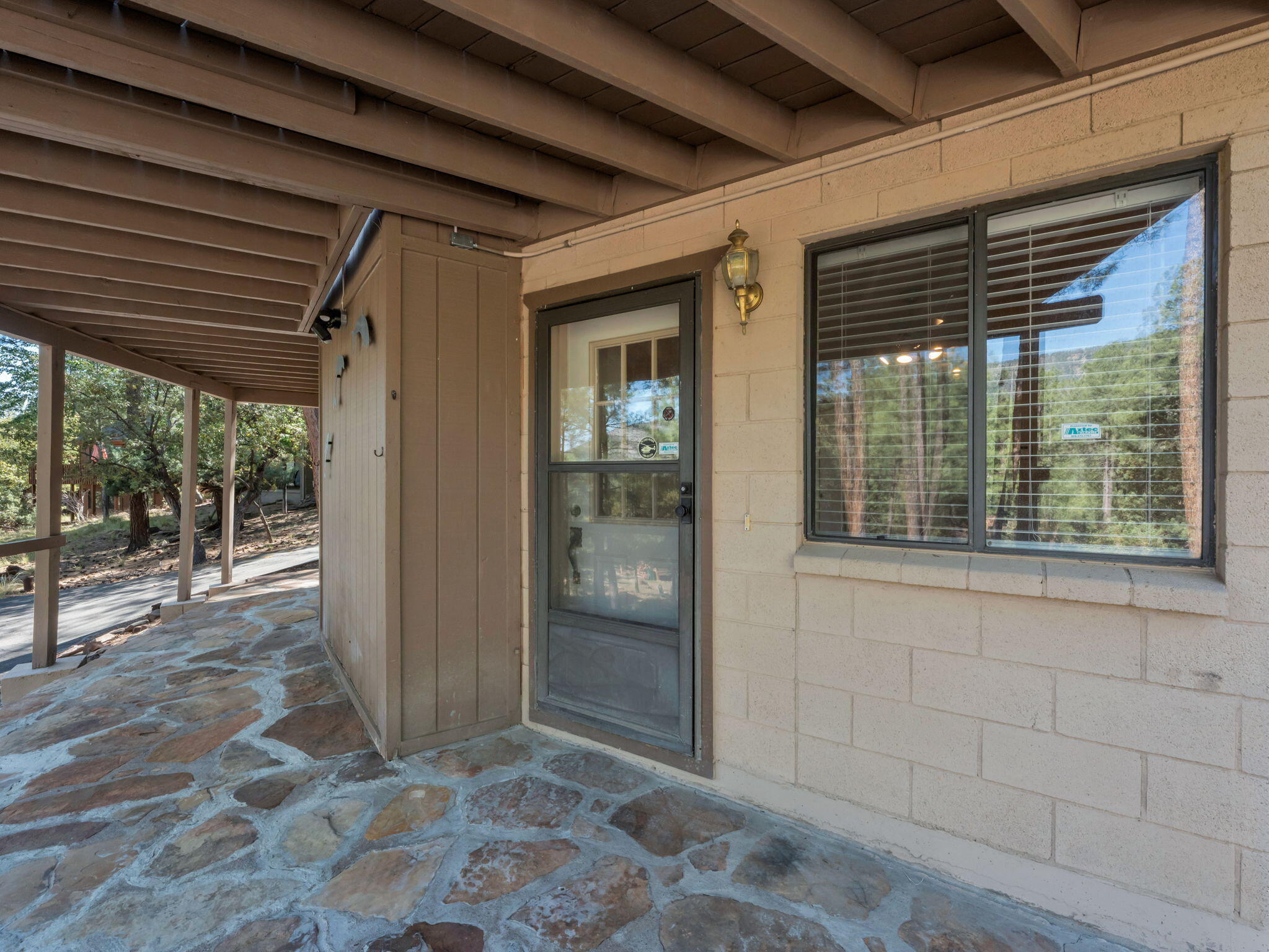 Pine, Arizona, 85544, United States, 3 Bedrooms Bedrooms, ,2 BathroomsBathrooms,Residential,For Sale,1828056