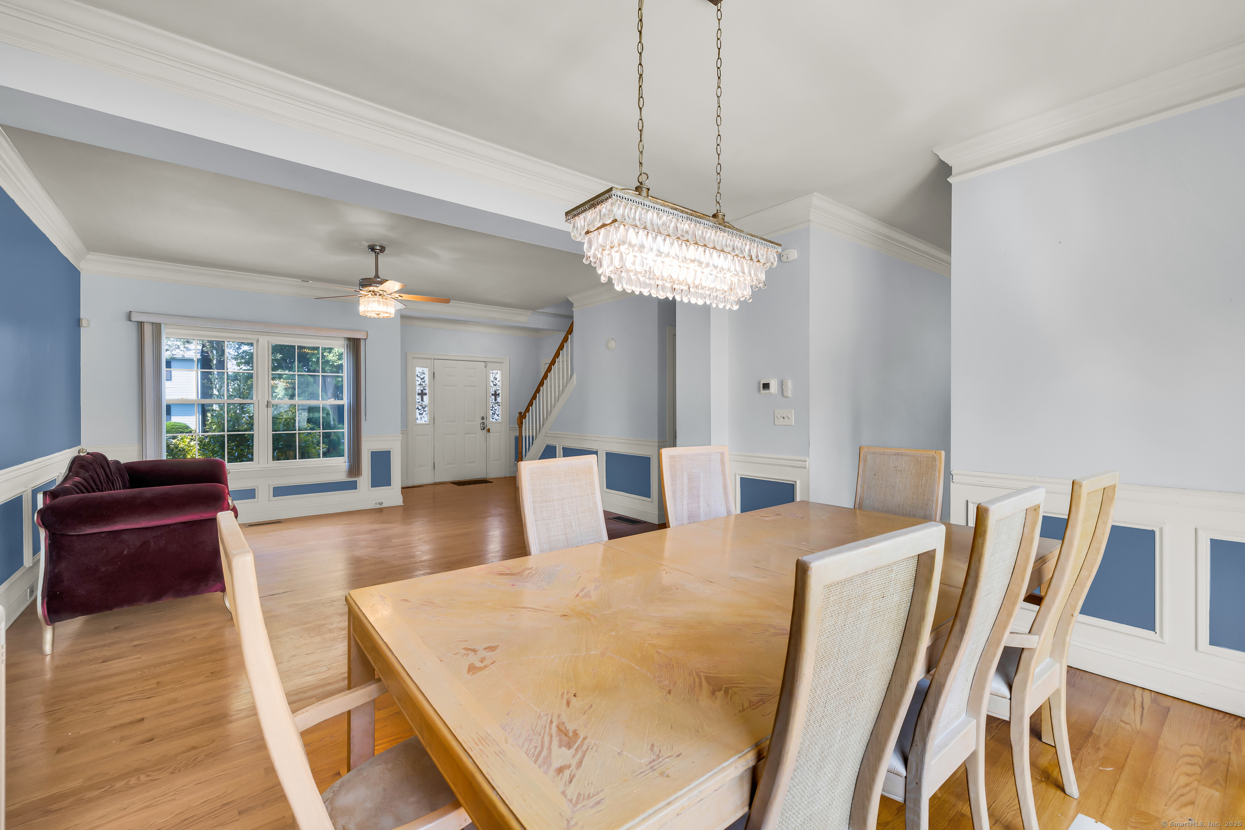 Stratford, Connecticut, 06614, United States, 5 Bedrooms Bedrooms, ,4 BathroomsBathrooms,Residential,For Sale,1896589