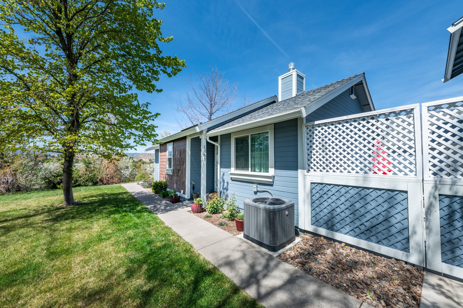  Rebuilt to Impress: Stylish Modern Townhome Retreat - 物件實景