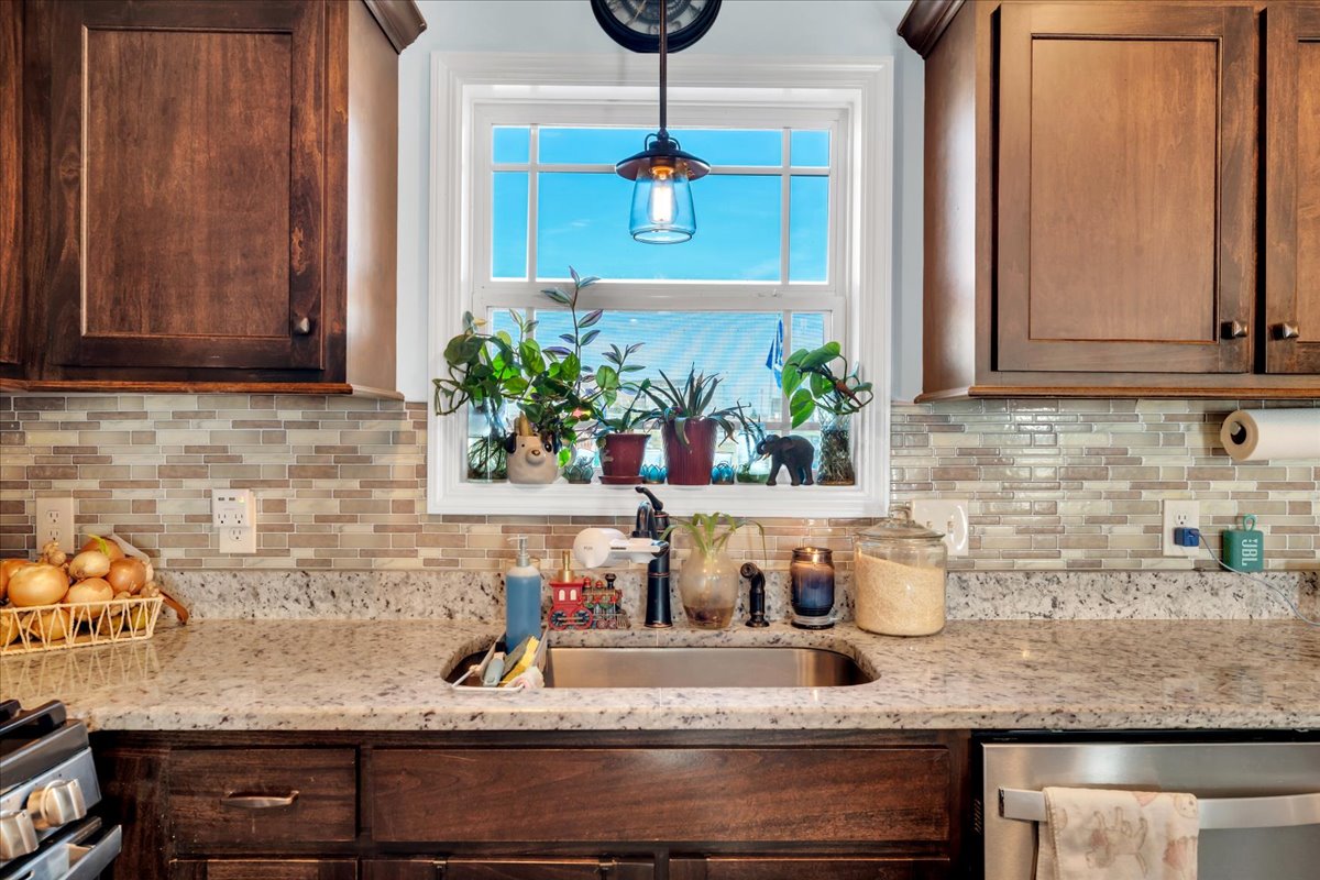 Manchester, Tennessee, 37355, United States, 3 Bedrooms Bedrooms, ,2 BathroomsBathrooms,Residential,For Sale,2007500