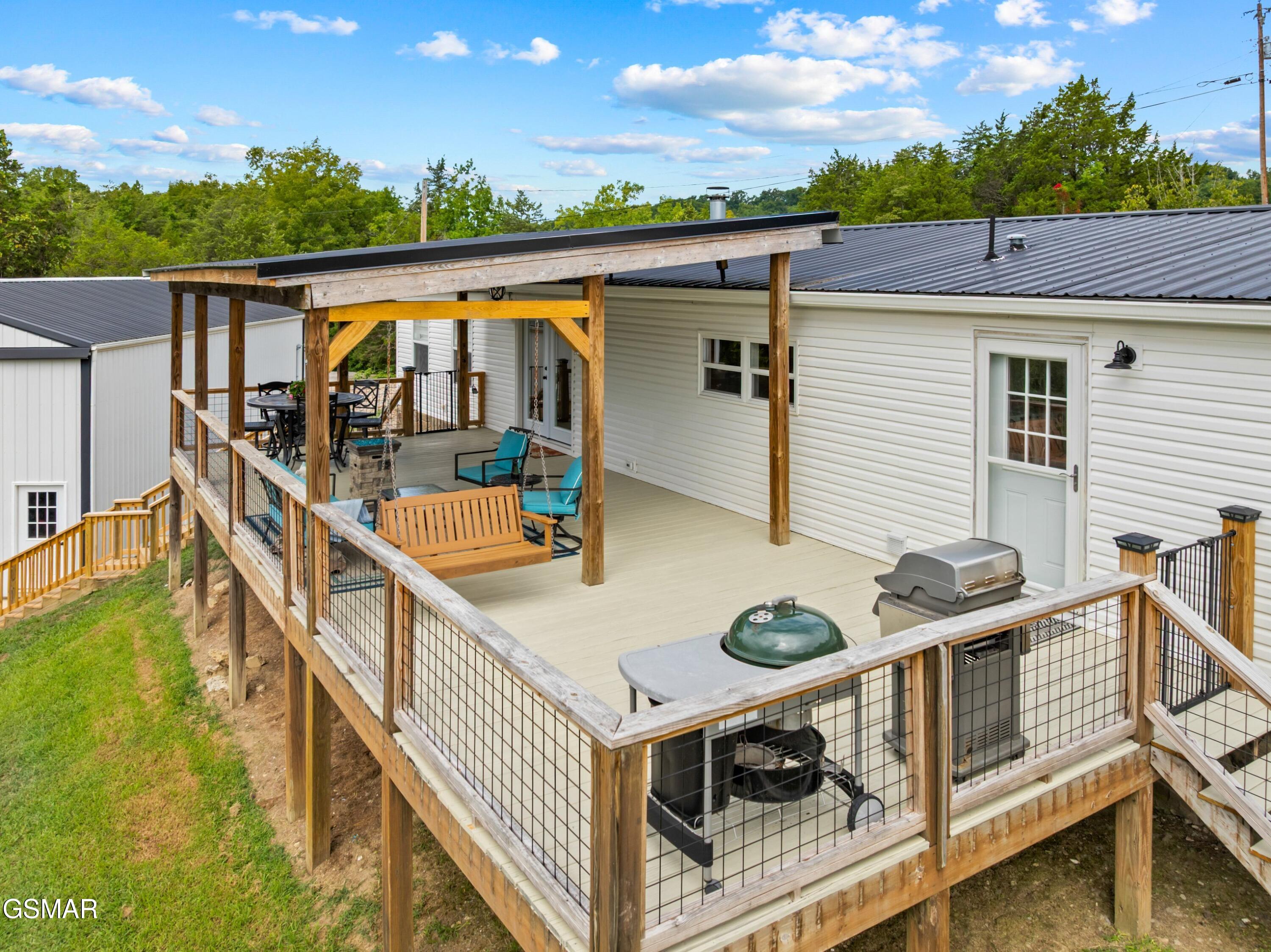 Dandridge, Tennessee, 37725, United States, 3 Bedrooms Bedrooms, ,2 BathroomsBathrooms,Residential,For Sale,1982636