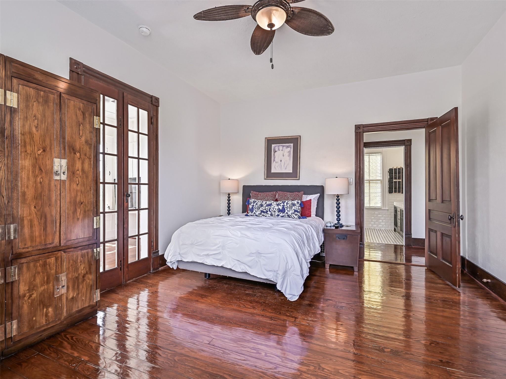 Galveston, Texas, 77550, United States, 4 Bedrooms Bedrooms, ,3 BathroomsBathrooms,Residential,For Sale,1818461