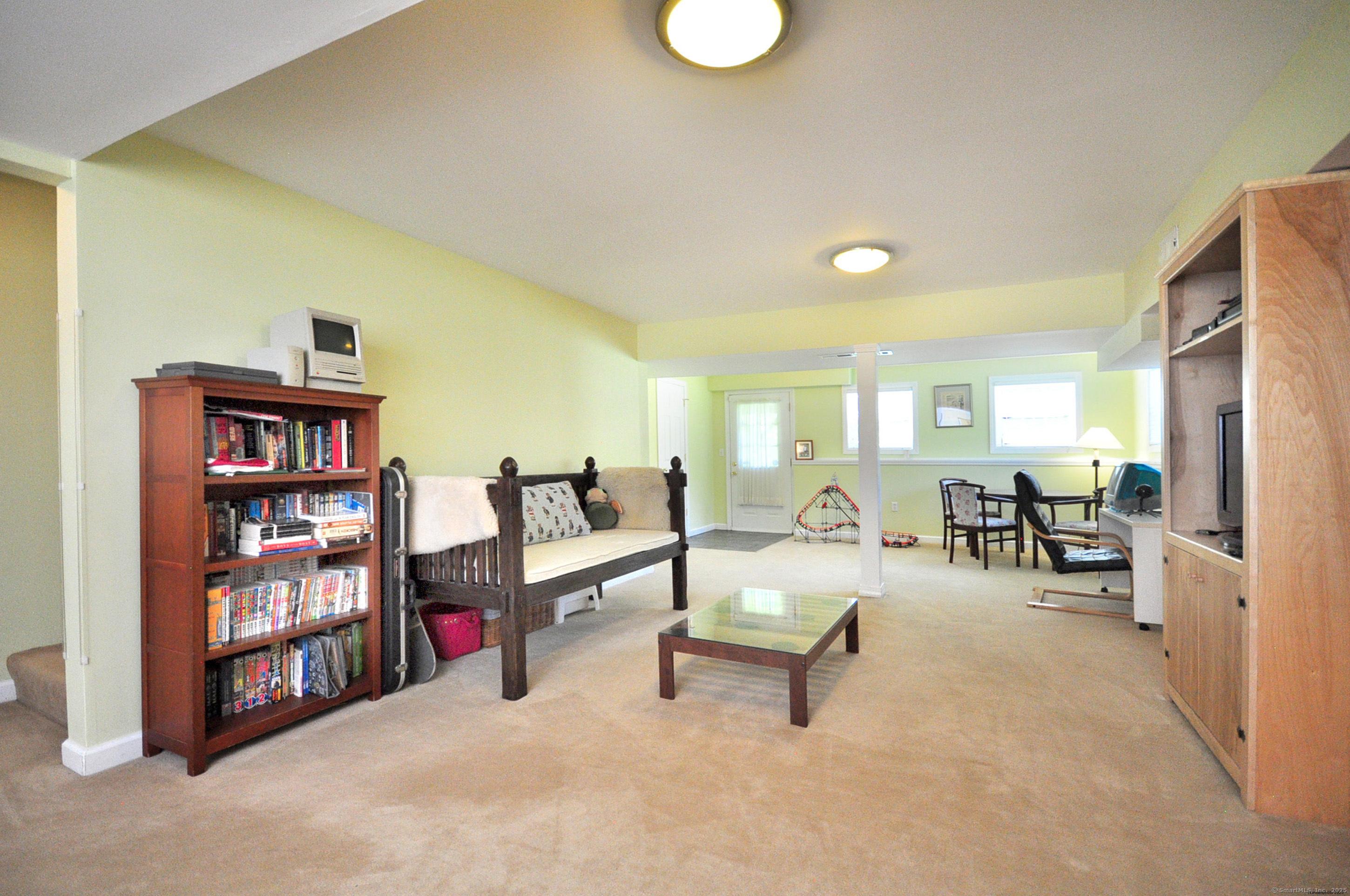 Tolland, Connecticut, 06084, United States, 3 Bedrooms Bedrooms, ,3 BathroomsBathrooms,Residential,For Sale,1937820