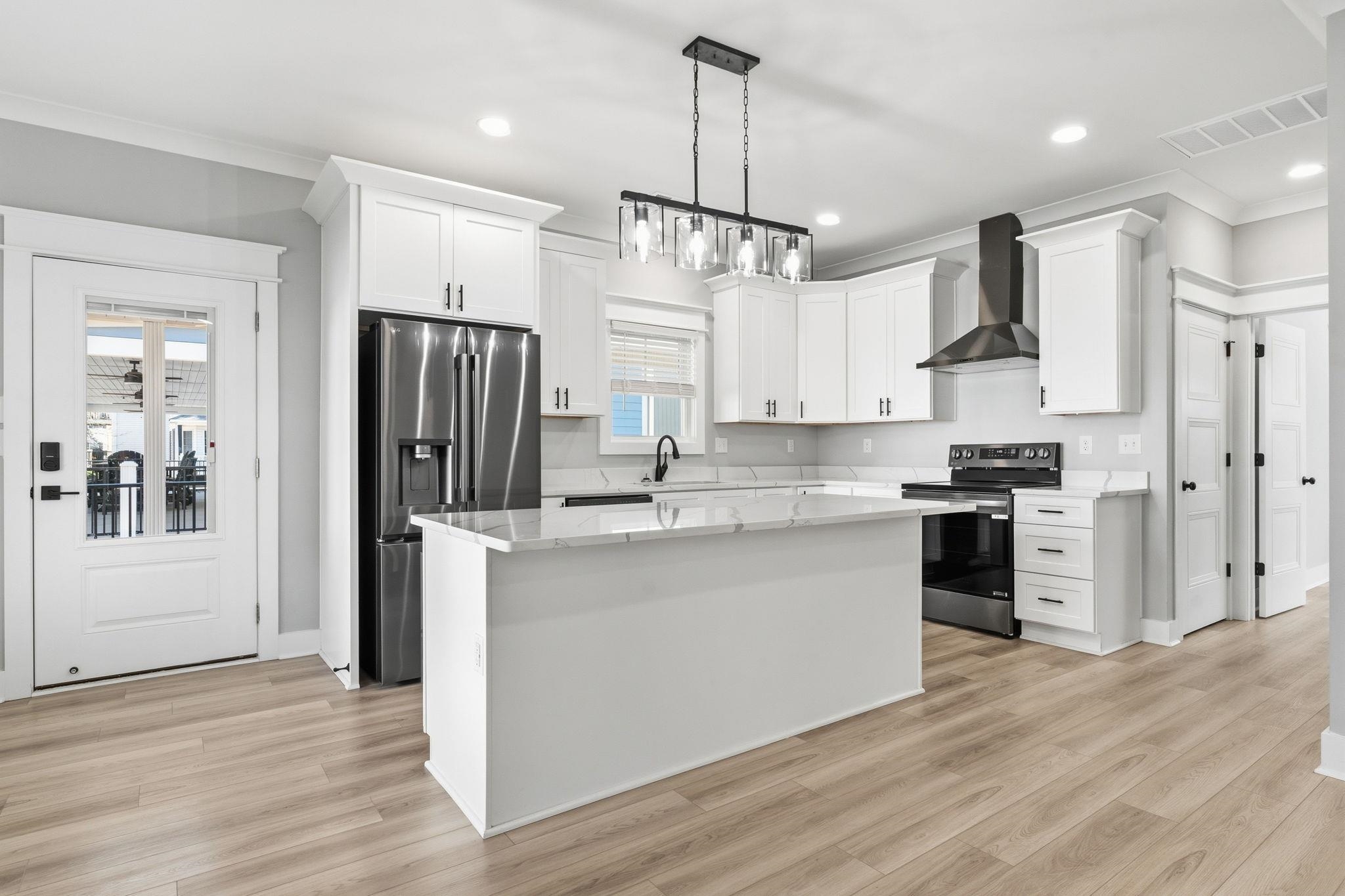 Myrtle Beach, South Carolina, 29575, United States, 5 Bedrooms Bedrooms, ,5 BathroomsBathrooms,Residential,For Sale,2029959