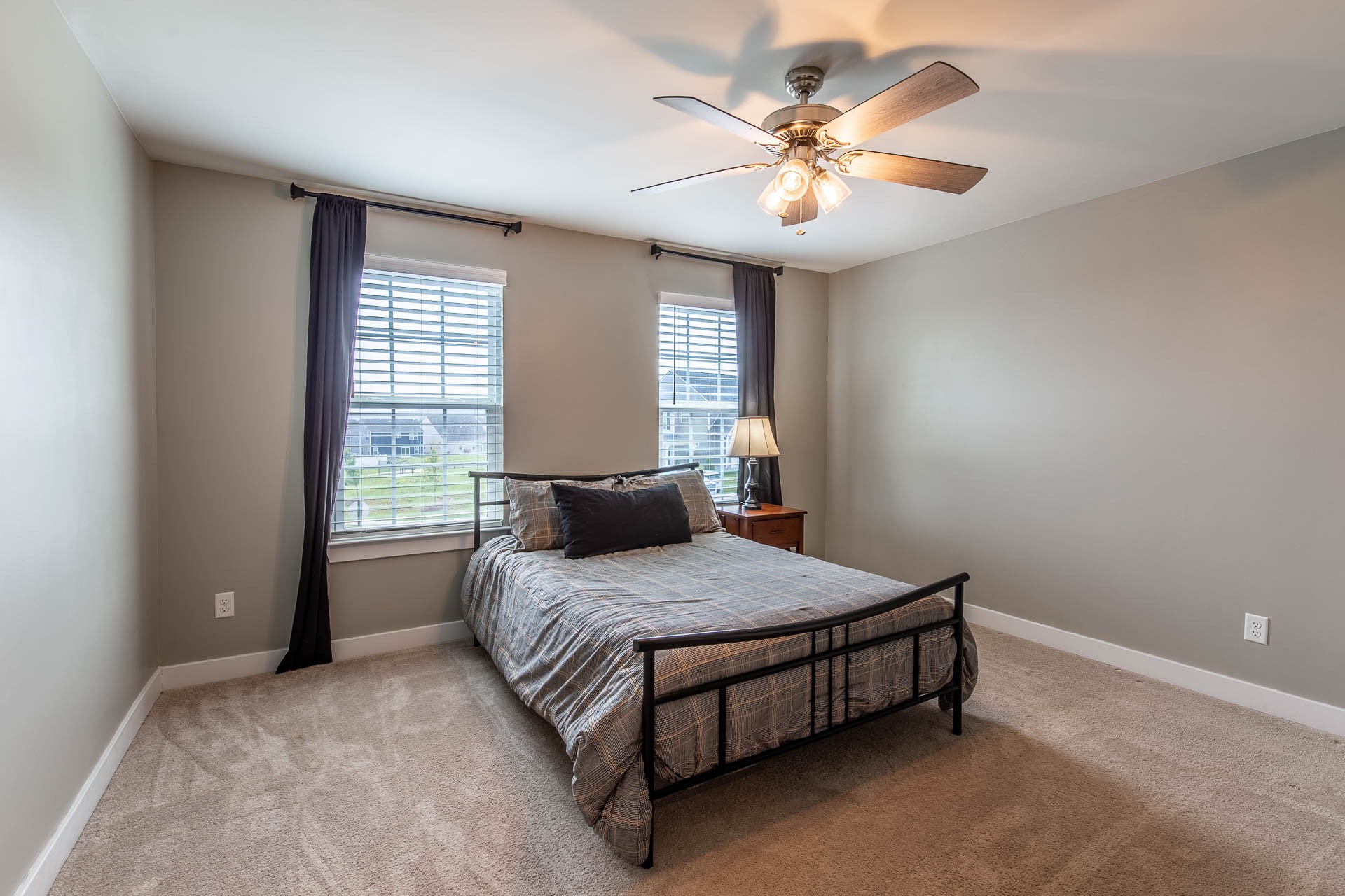 Smyrna, Tennessee, 37167, United States, 5 Bedrooms Bedrooms, ,4 BathroomsBathrooms,Residential,For Sale,1848670