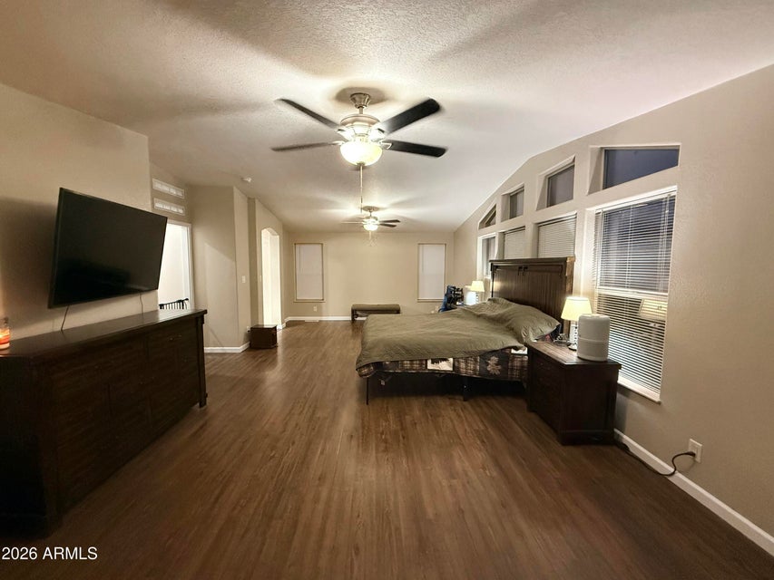 Wittmann, Arizona, 85361, United States, 4 Bedrooms Bedrooms, ,3 BathroomsBathrooms,Residential,For Sale,2009240