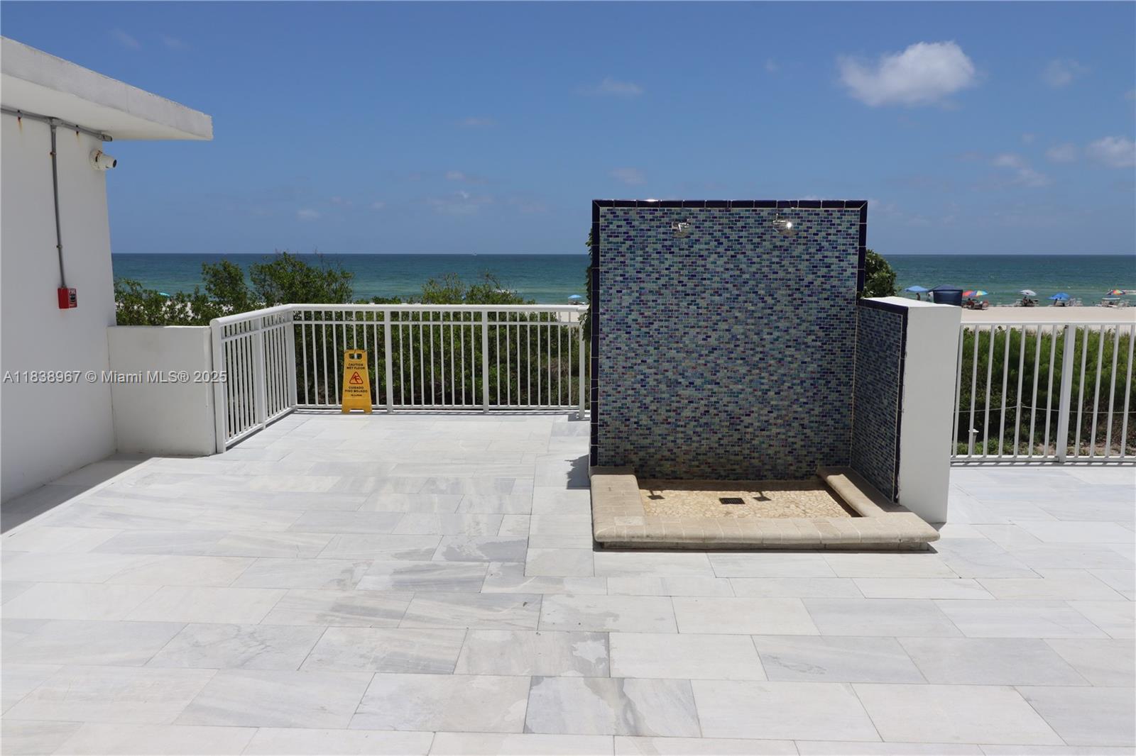 Miami Beach, Florida, 33140, United States, 2 Bedrooms Bedrooms, ,2 BathroomsBathrooms,Residential,For Sale,1890923