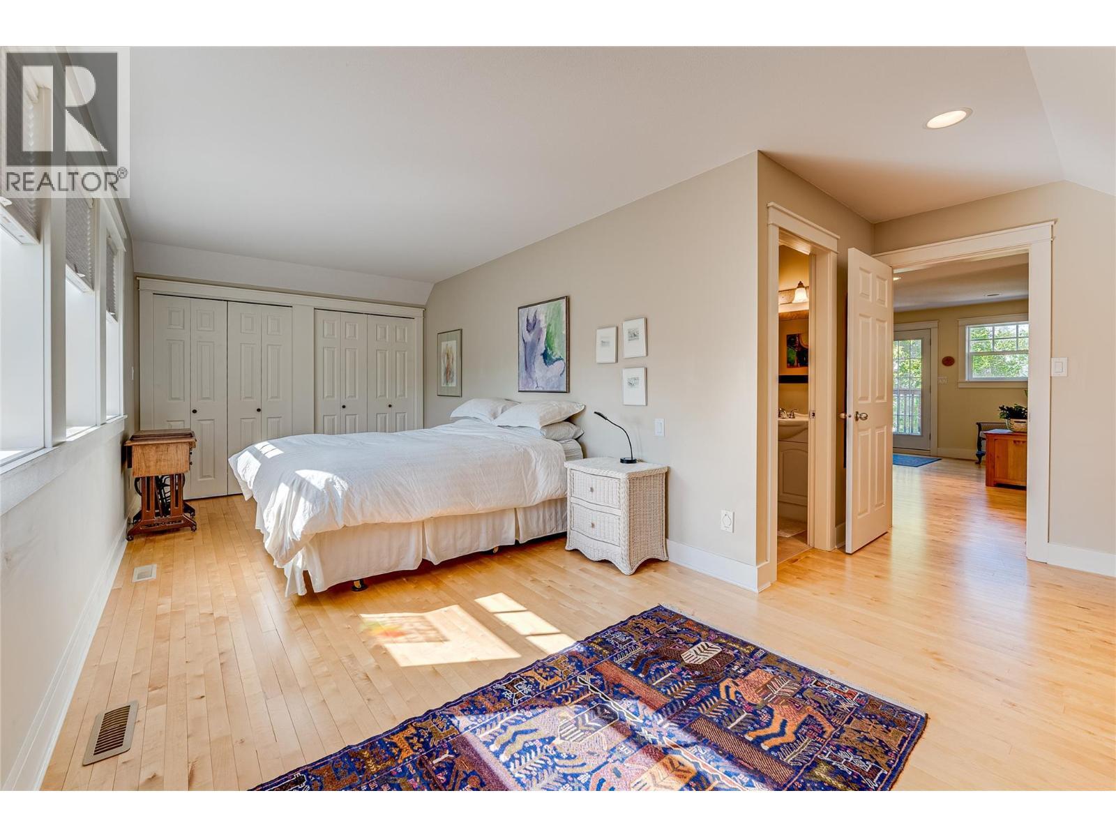 VERNON, British Columbia, V1T 2P9, CA, 5 Bedrooms Bedrooms, ,4 BathroomsBathrooms,Residential,For Sale,1948621