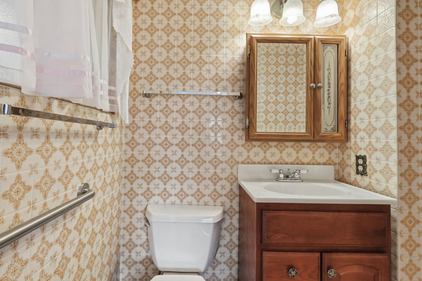 San Jose, California, 95122, United States, 4 Bedrooms Bedrooms, ,3 BathroomsBathrooms,Residential,For Sale,2002018