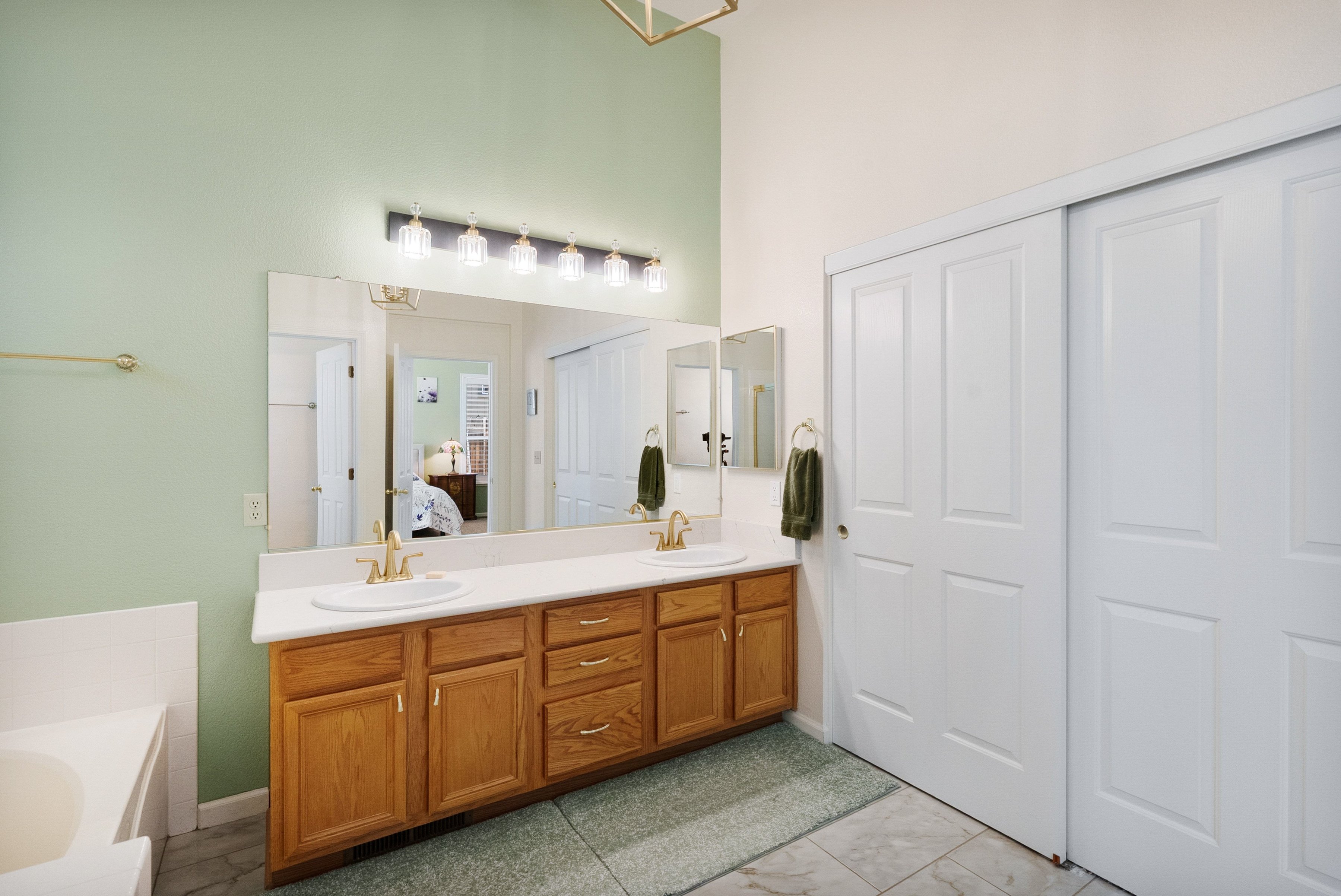  Immaculate Home with No HOA - 物件實景